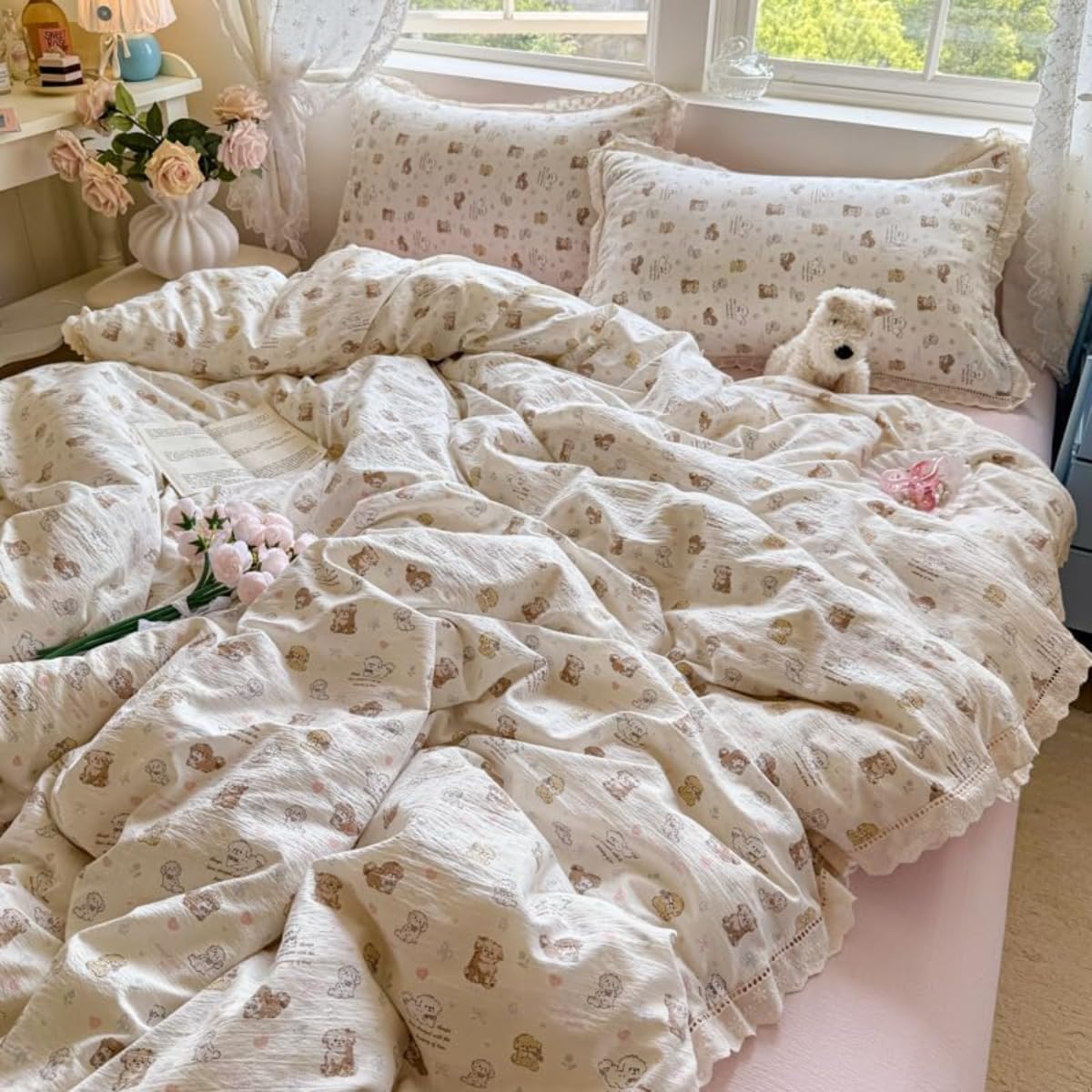 ラージサイズのフローラル柄羽毛布団4点セット 布団カバー 可愛い 通気性と柔らかさに 生地 オールシーズン使える万能な寝室用寝具 軽