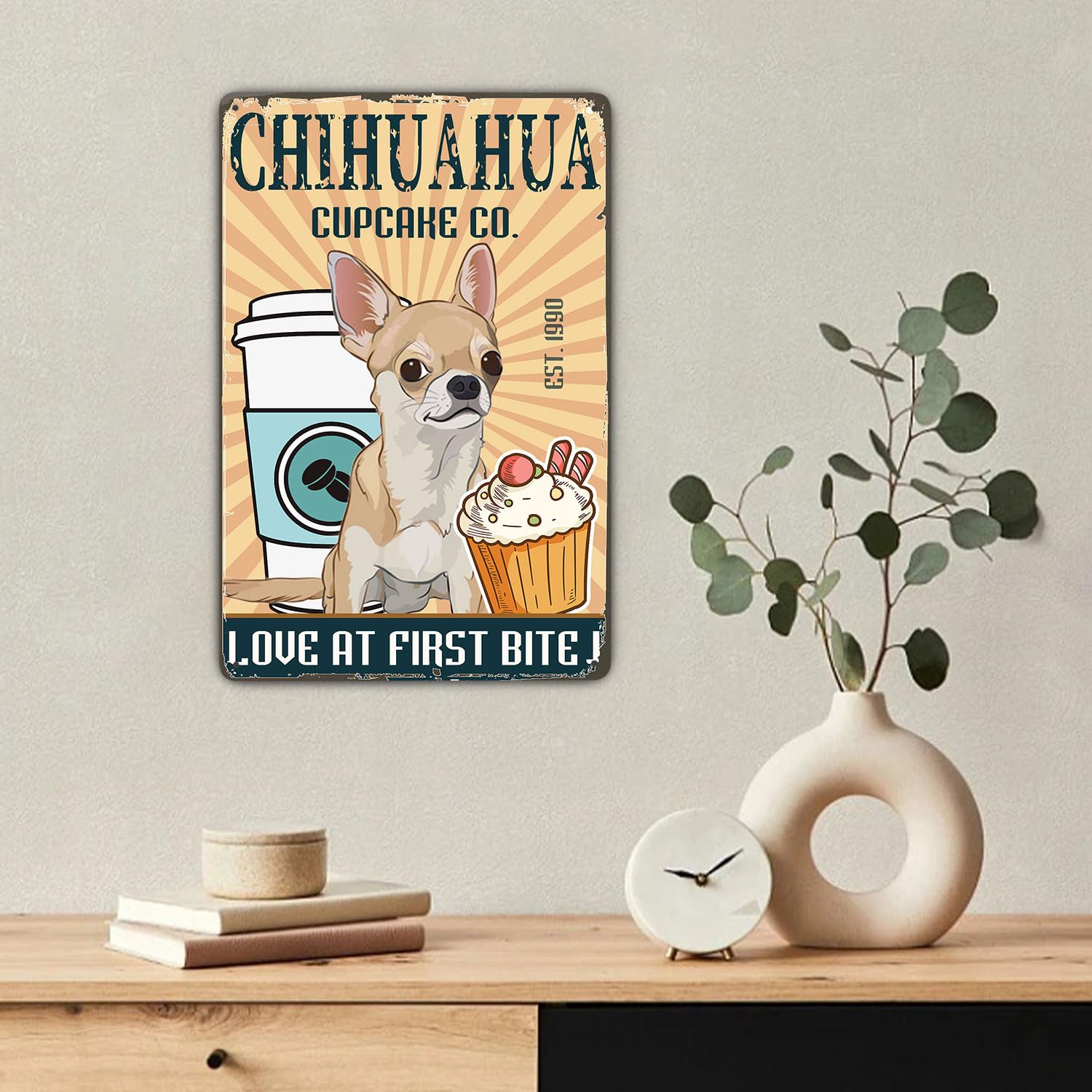 Amazon.co.jp: 面白いメタルサイン チワワ 犬 Love at First Bite