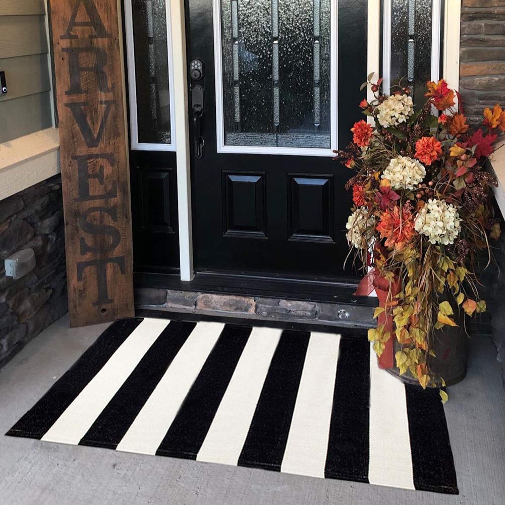 KaHouen Cotton Black and White Striped Rug (27.5 x 43 Inches), Washable Hand-Woven Stripe Outdoor Front Door Mat for Layered Door Mats/Porch/Kitchen/