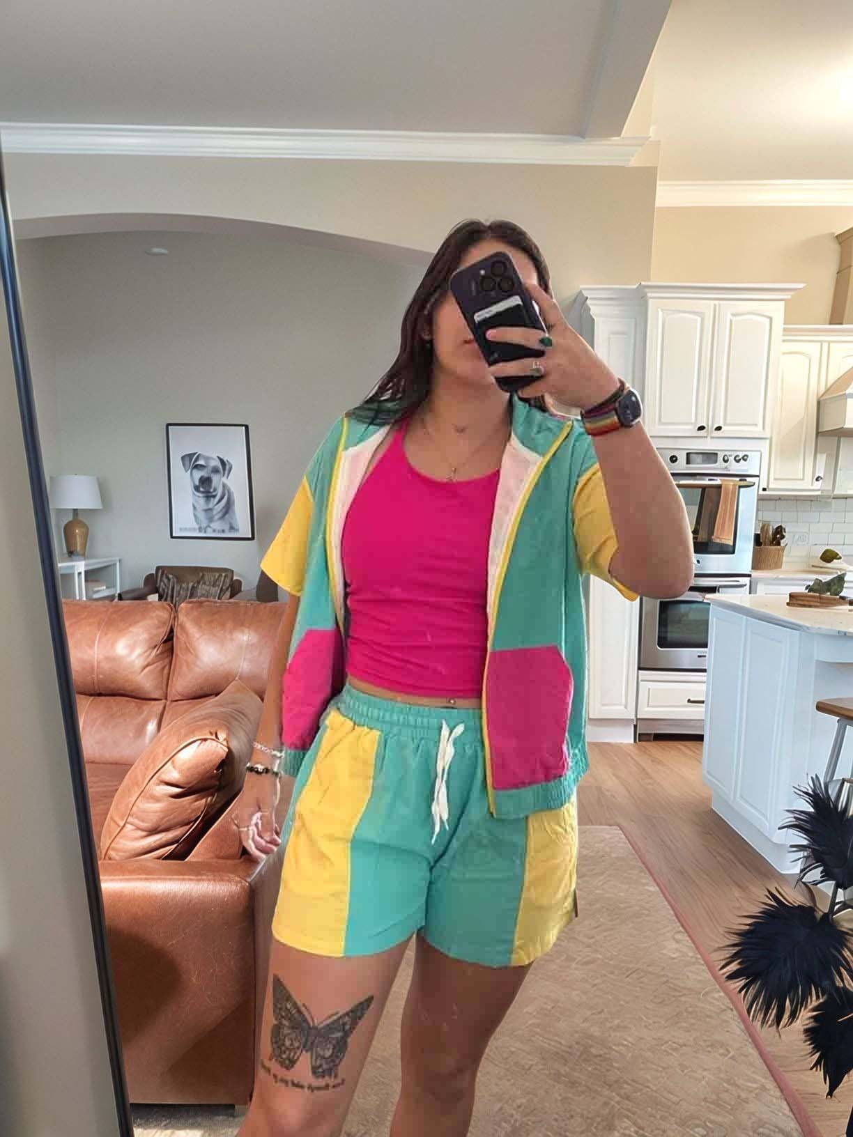 UOUA 80er Jahre Outfit für Damen 90er Jahre Party Kostüm 2 Stück Trainingsanzug Kurzarm Windbreaker Jacke und Shorts Sets