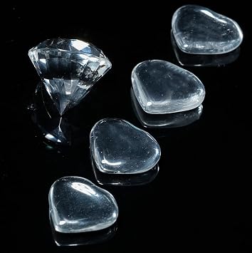 5Pcs Clear quartz crystals gift set, 4pcs Stone hearts with 1 big Diamond stone, gemstone hearts gift set for her him Crystal Diamond Paperweight Jewels Wedding Decorations Centerpieces Home Decor