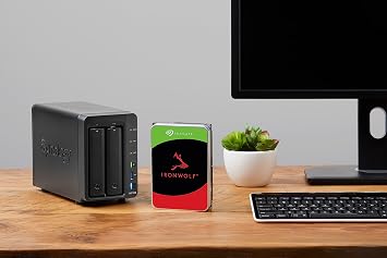 Seagate IronWolf، 6 تيرابايت، قرص صلب داخلي، NAS، CMR 3.5 بوصة، SATA 6 جيجابت/ثانية، 7200 دورة في الدقيقة، ذاكرة تخزين مؤقتة 256 ميجابايت، للتخزين الشبكي RAID، خدمات الإنقاذ لمدة 3 سنوات (ST6000VN006)