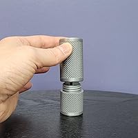 Vista 13 de Znet3D Eye Drop Vial Holder & Travel Carry Case - Securely Holds Three (3) Single-Use Vials - Screw-On Lid, Knurled Pattern - Keep Vials Safe & Silk