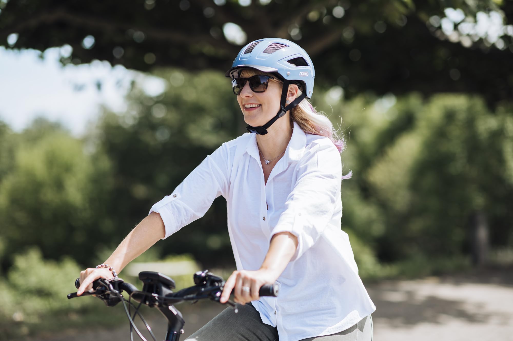 Casco Bici ABUS Hyban 2.0 MIPS – City Helmet Con Luce Posteriore LED, Calotta ABS, Regolabile, Taglia M