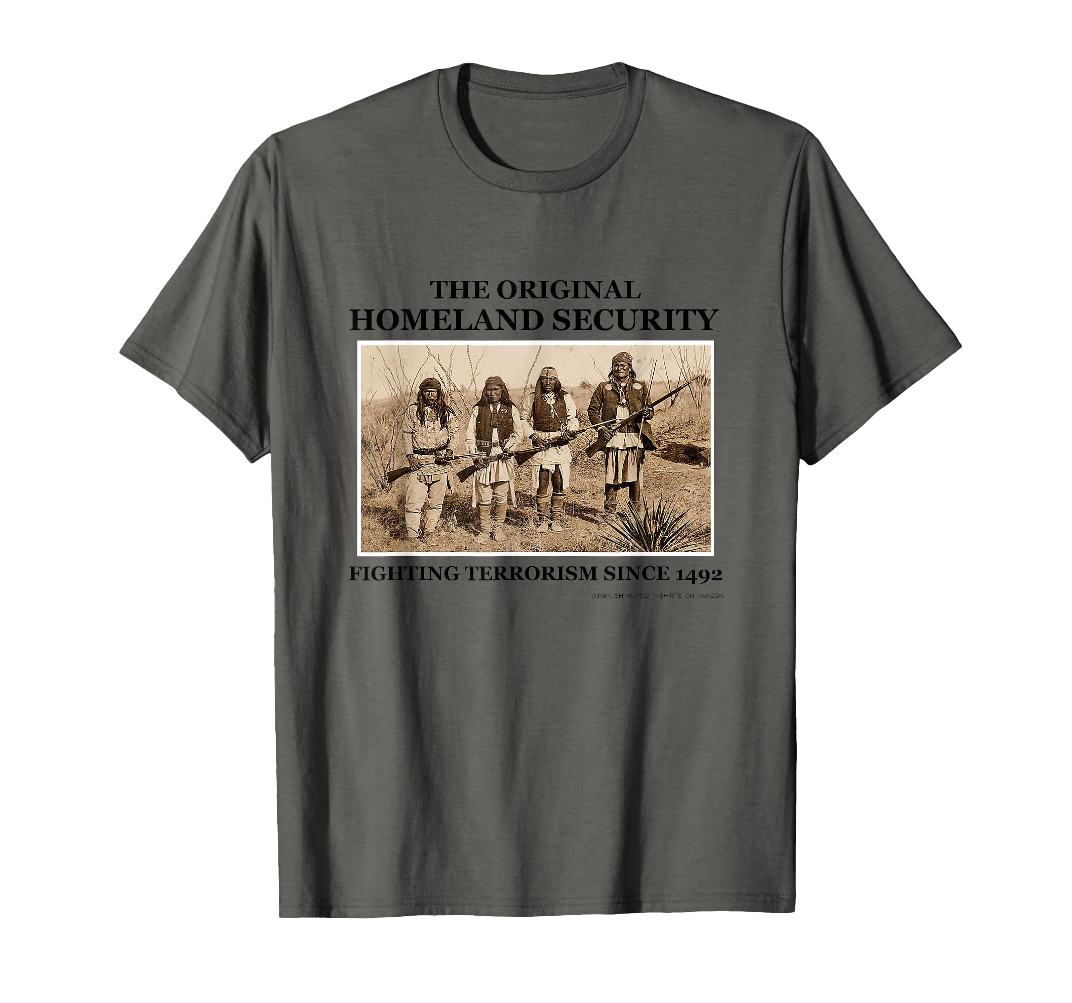 Kleidung mit Designs von Amazon Merch on Demand