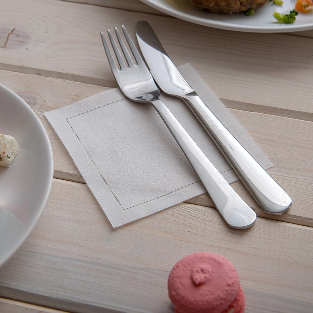 Servilletas de Papel Crudo de algodón orgánico Napluxe – Servilletas de Papel Crudo Suaves y duraderas de 11,4 x 11,4 cm, Desechables y reciclables – 500 CT – Restaurantware