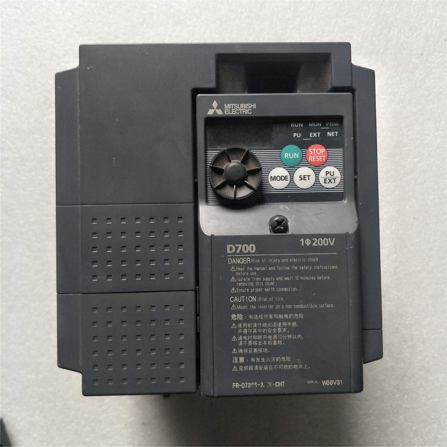 Amazon.co.jp: 汎用インバータ FR-D700 シリーズ、FR-D720S-2.2K