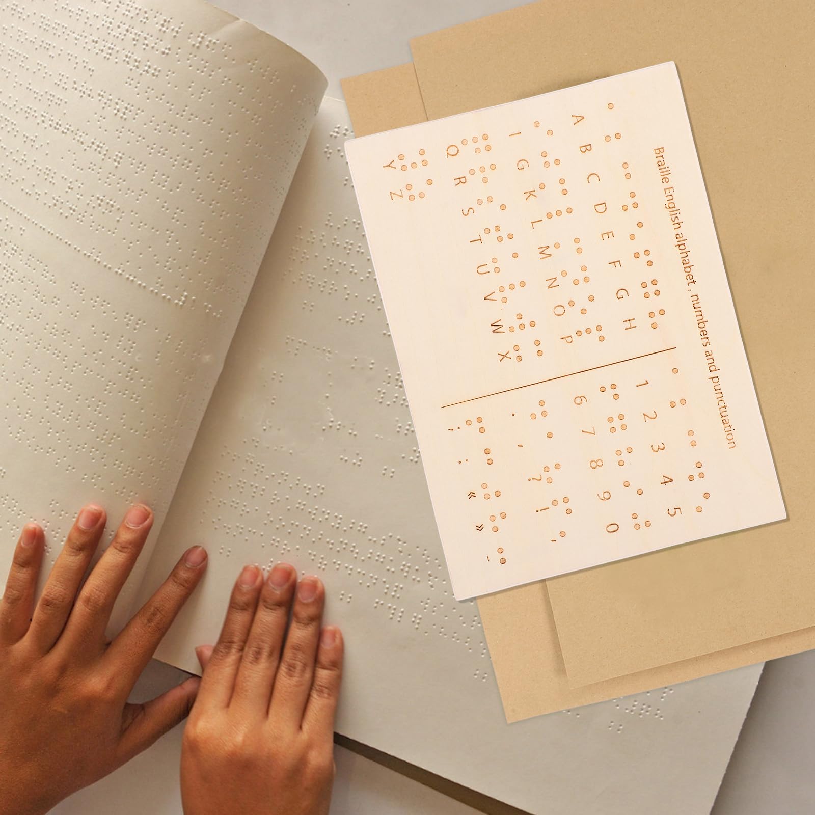 VILLCASE Materiale Educativo Braille Cieca Scrittura Braille Libri Braille Lettere Carte Alfabeto Braille Tavole Braille Alfabeto Alfabeto Adesivi Braille Alfabeto per
