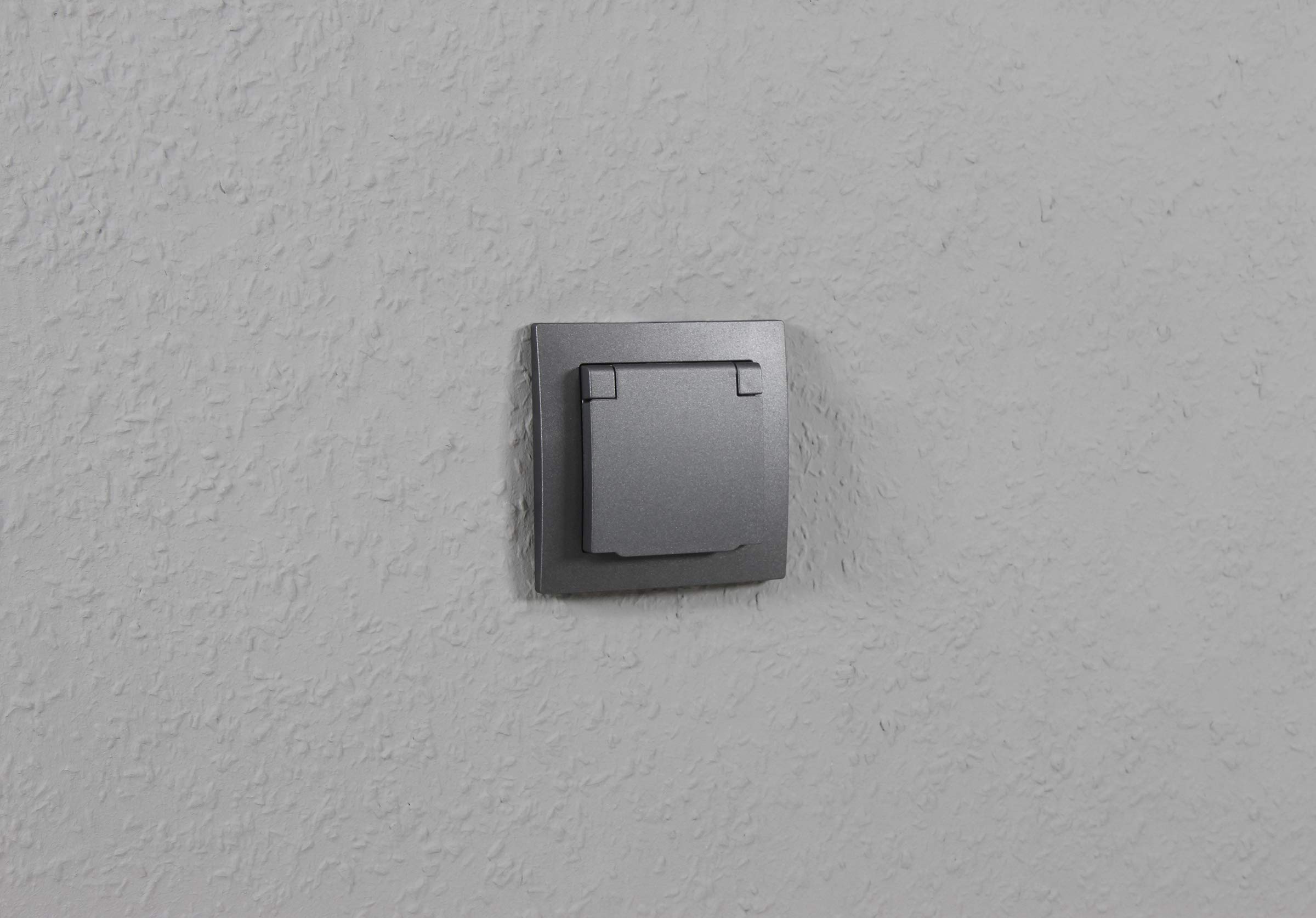 MC POWER - 12er-Pack Schutzkontakt-Steckdosen IP44 | FLAIR | 250V~/16A, UP, Unterputz-Steckose mit Klappdeckel, dunkelgrau anthrazit, matt