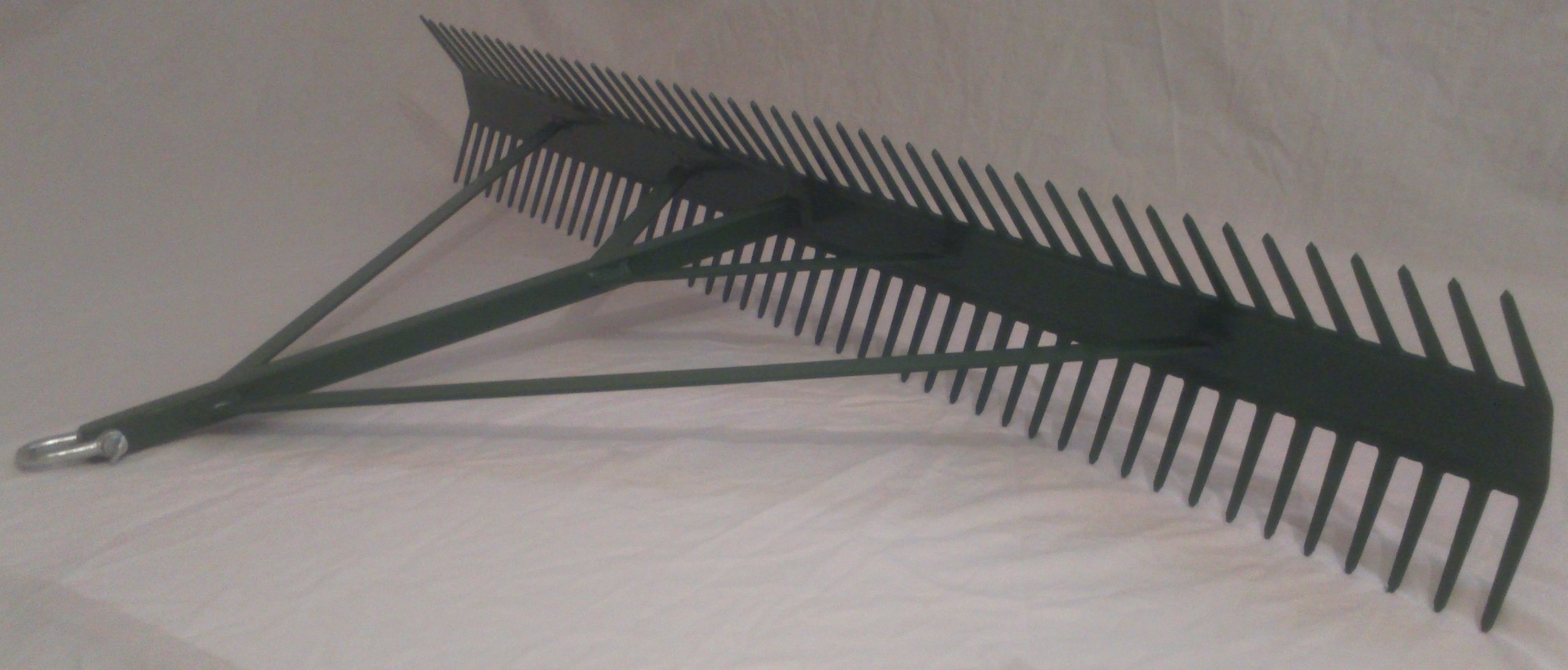Râteau anti-mauvaises herbes 122 cm