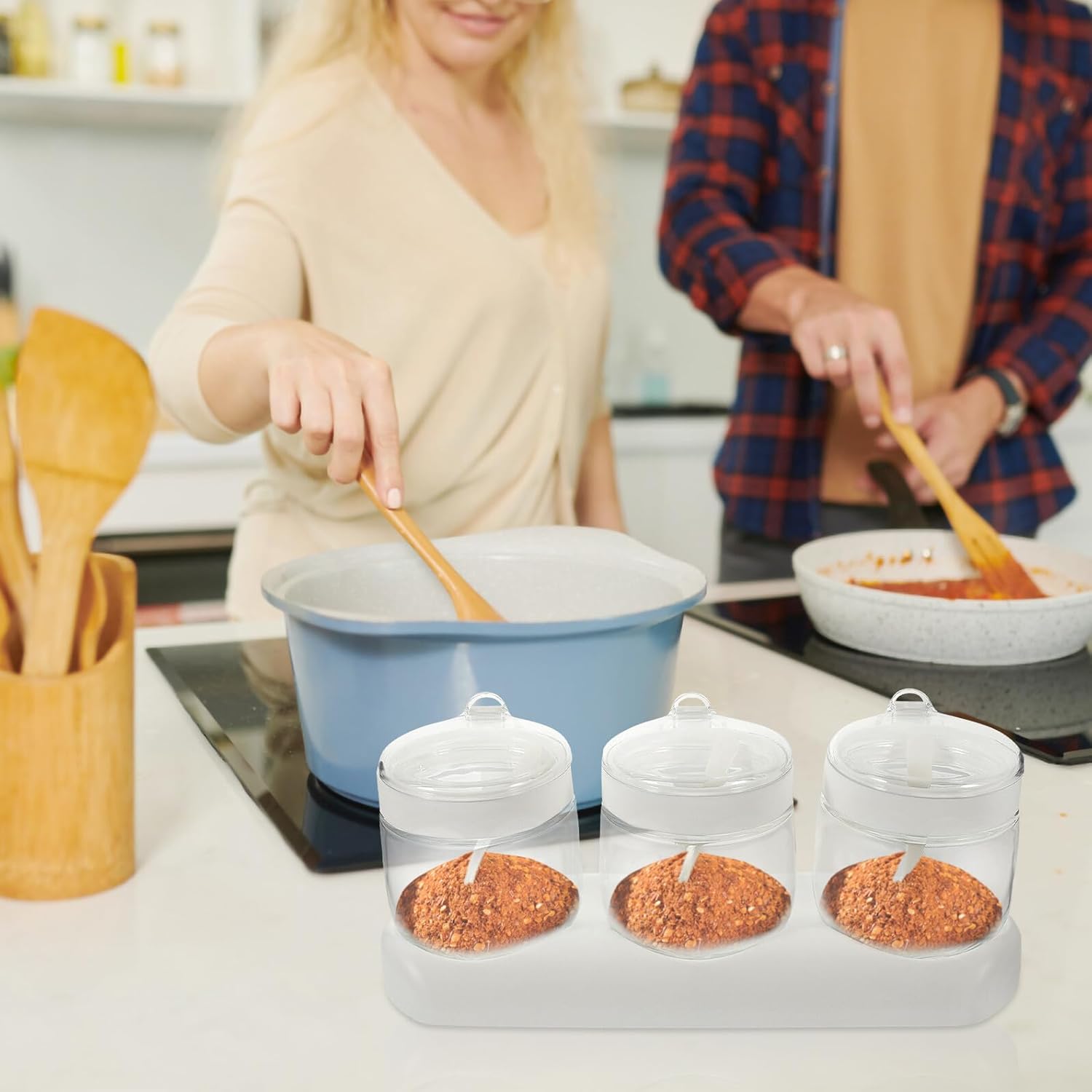 Homoyoyo Glass Seasoning Jar Set with Tray, 350ml Multi-use Salt Container, Lidded Condiment Jars for Kitchen Dining, Small Glass Spice Pots for Home Cooking and Tabletop Use