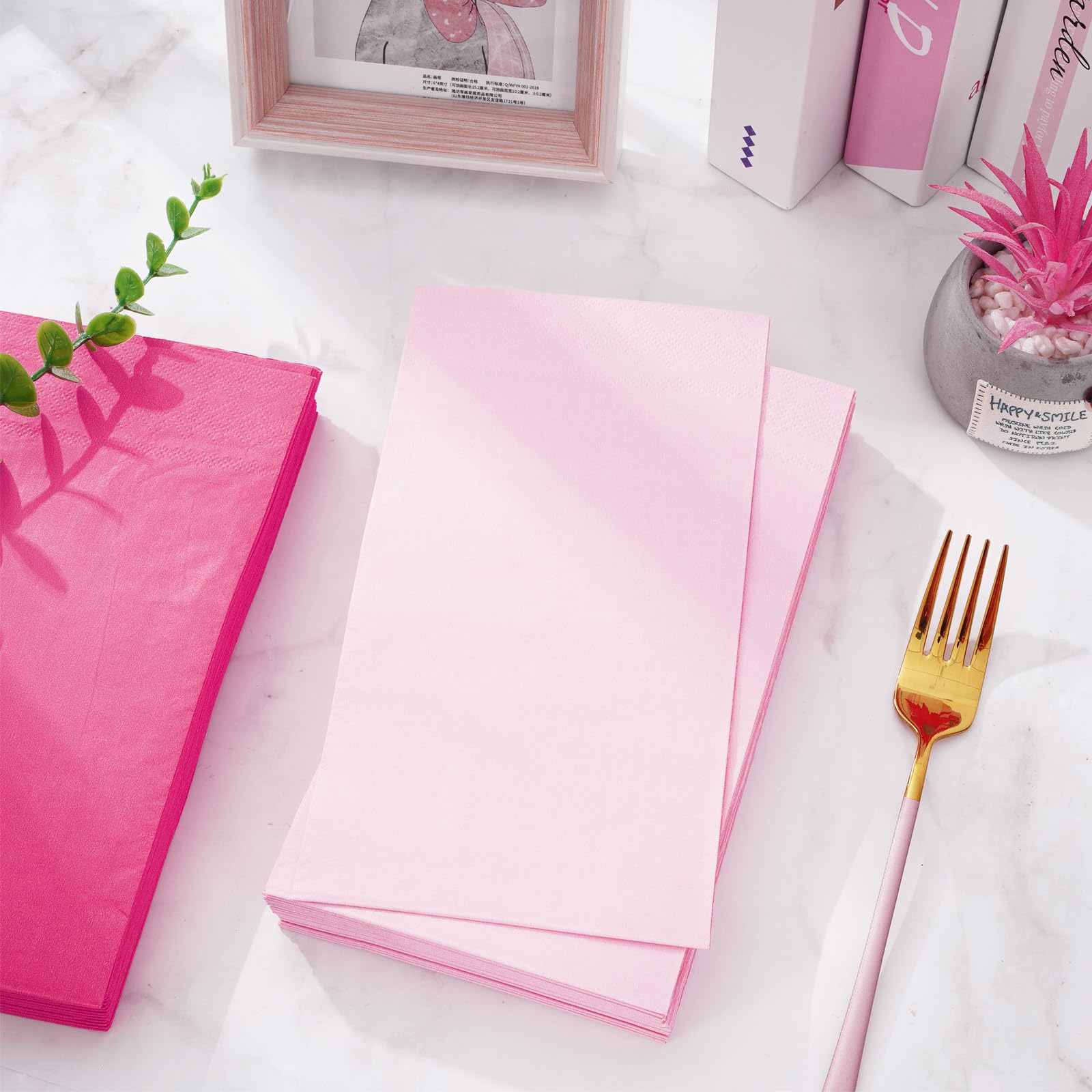 Whaline Lot de 150 serviettes en papier jetables pour invités - 10 x 20 cm - 3 couleurs - Thème rose - Serviettes de table pour fête, fête, réunion, décoration de table