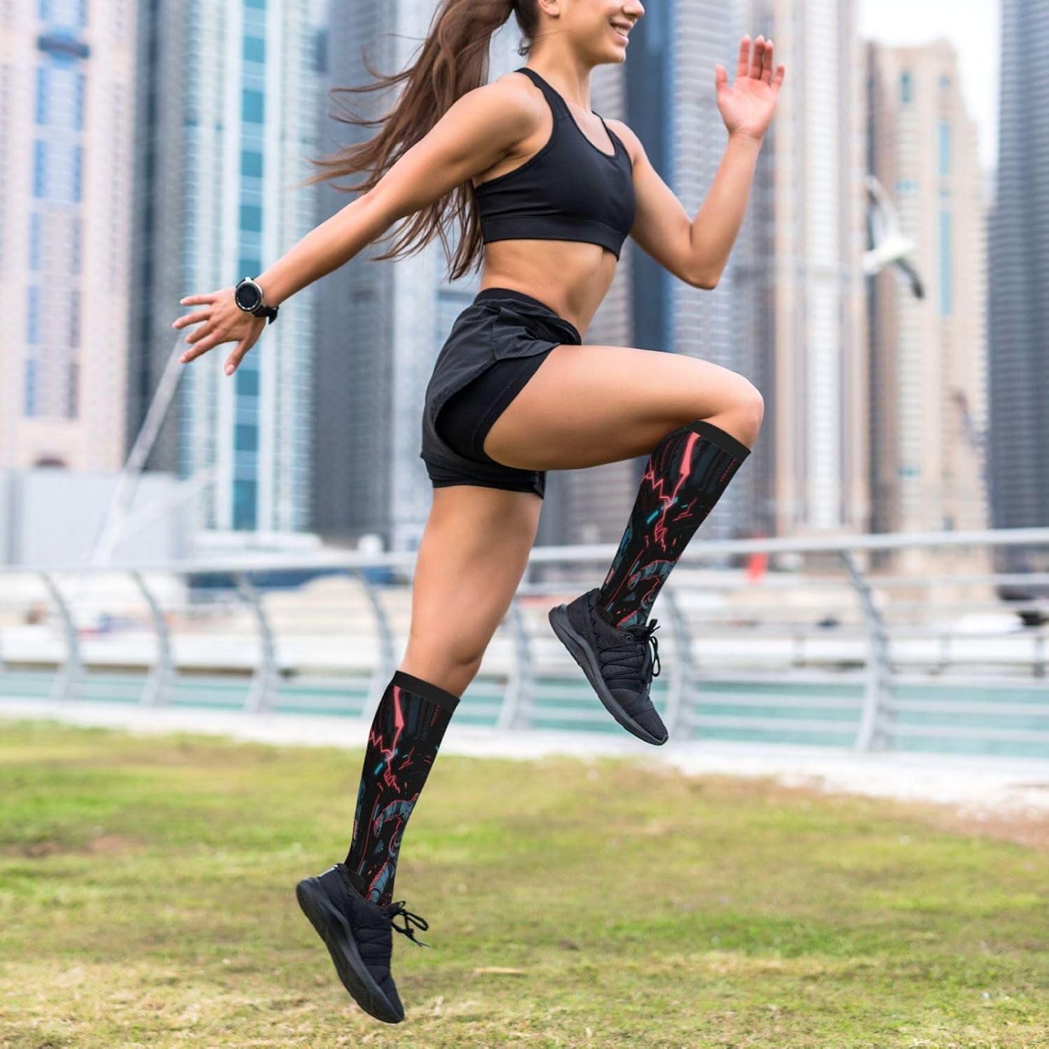 Blacklight Astronaut Compression Socks For Women Men 15-20mmhg Graduated Support Circulation Knee High Socks For Nurses Athletic