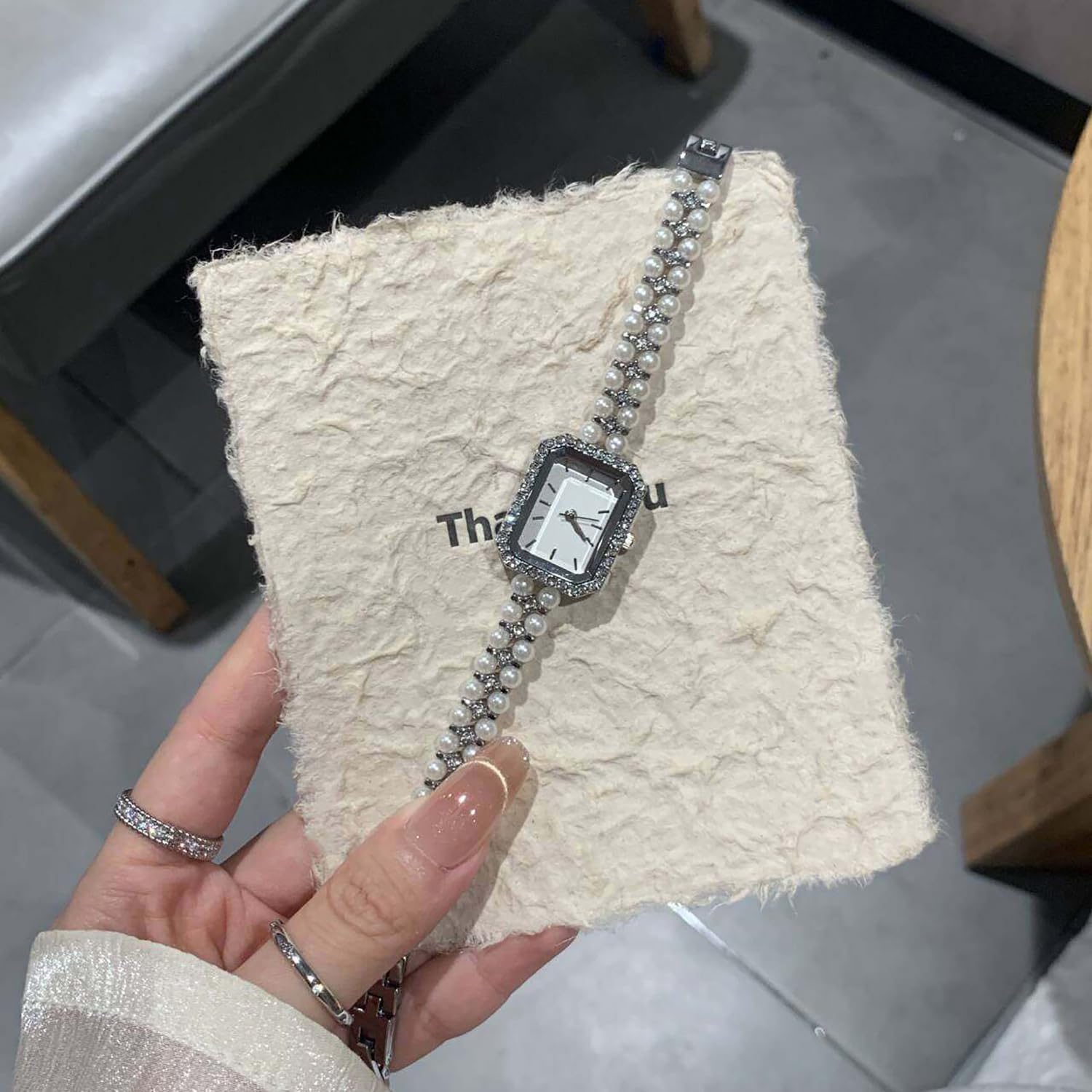 Fashion Pearl Watches for Women Square Dial Analog Quartz Pearl Strap Dress Watch