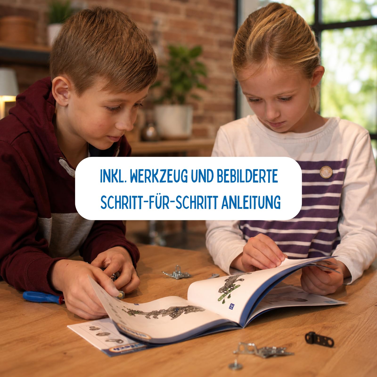 eitech Bagger - Metallbaukasten 00087, 360° drehbar, 170 Bauteile | Modellbausatz, Baustellenfahrzeug, Metall Bausatz, Stabilbaukasten, Konstruktionsspielzeug, Geschenk Kinder 8 9 10 Jahre