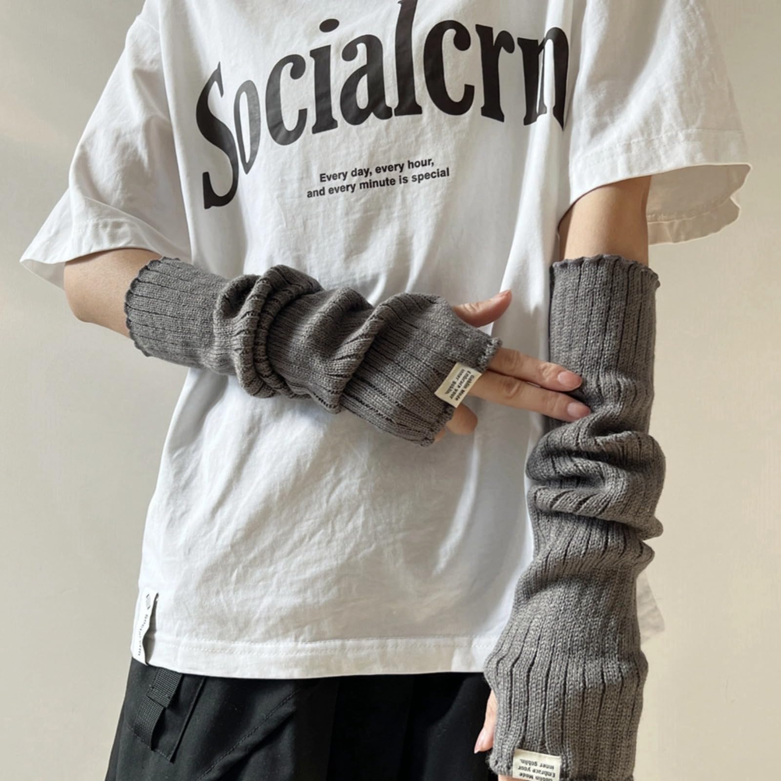 BILIPOPX Y2K Arm Cover Knitted Arm Warmer Grunge Fairy Fingerless Gloves Punk Kpop Arm Sleeves for Women Teen Girl (Grey)