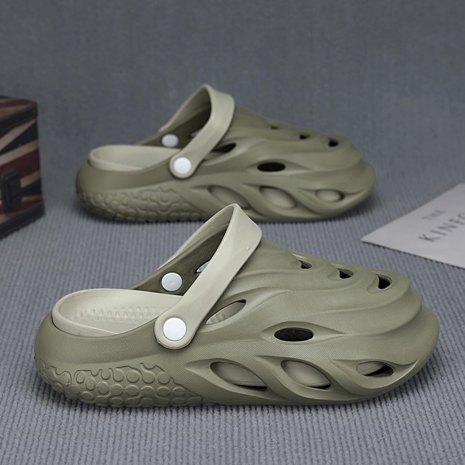 Fashionable and Comfortable Men's Platform Clogs, Made of EVA Material, Cloud - Like Slides, Beach Sandals for Casual Outings and Home Use - Image 5