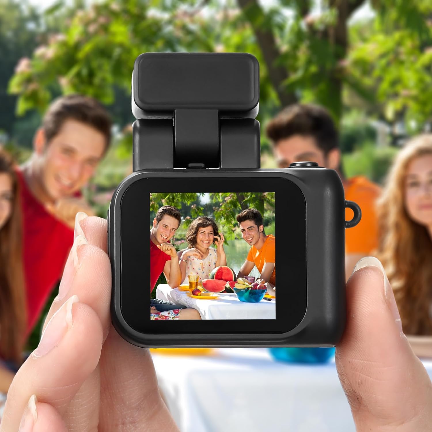 Mini Digital Camera Keychain with Flash Light 1080p Tiny Camera Mini Retro Micro Dv/Camcorder with 600 Mins Battery Portable Recorder for Valentine's Gifts Travel Study Recording(Black,32 Gb)