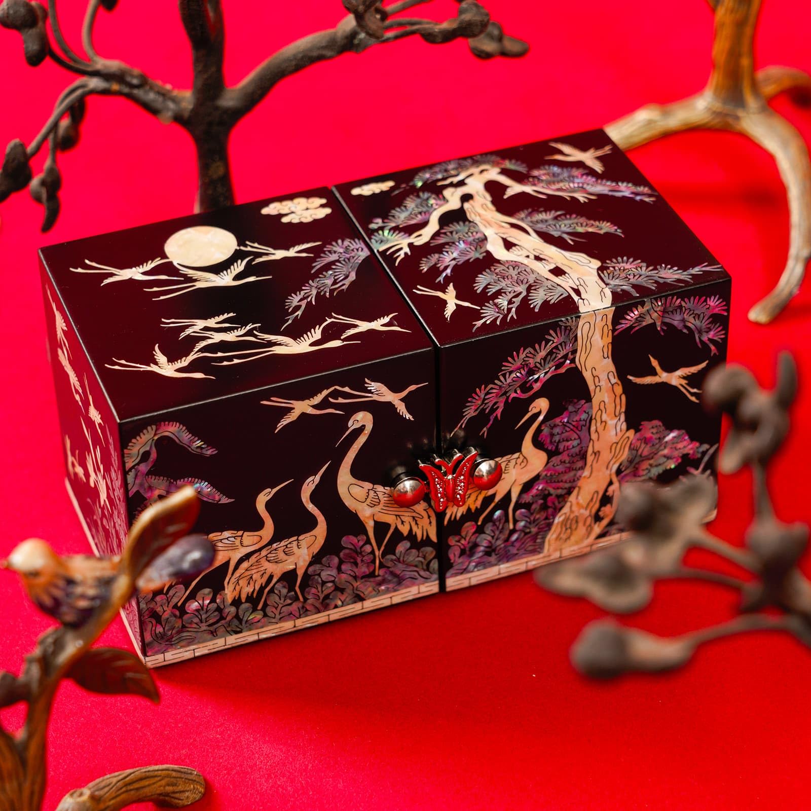 February Mountain Scatola a cubo in madreperla coreana, realizzata a mano, in legno, con chiusura a farfalla, design con gru o farfalla, scatola regalo di lusso per conservare i ricordi