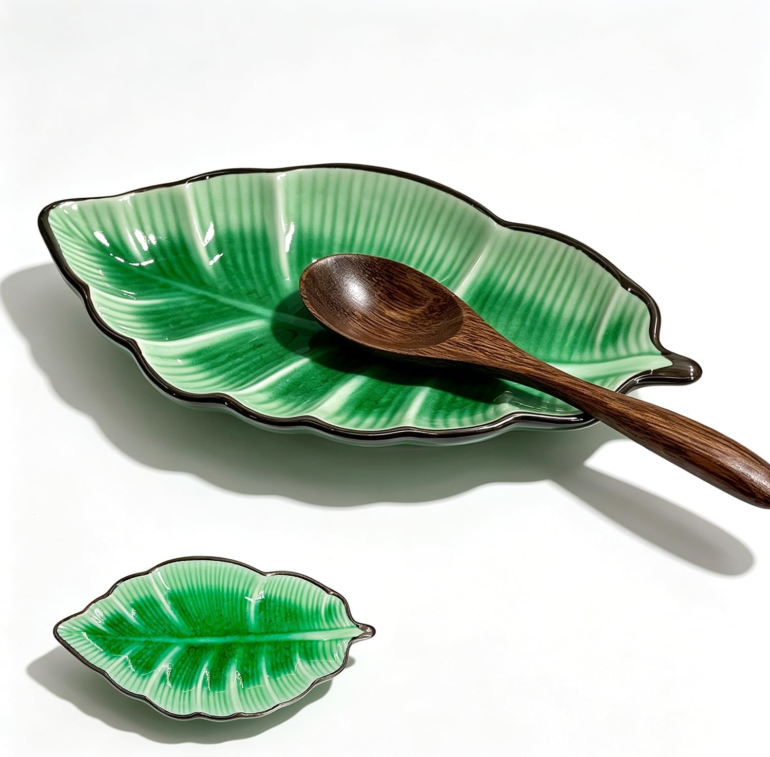 Ceramic Spoon Rest for Stove Top, Cute Dark Green Leaf Shaped Spoon Holder for Kitchen Countertop, Cooking Utensil Rest Spatula Holder, Kitchen Decor Gift