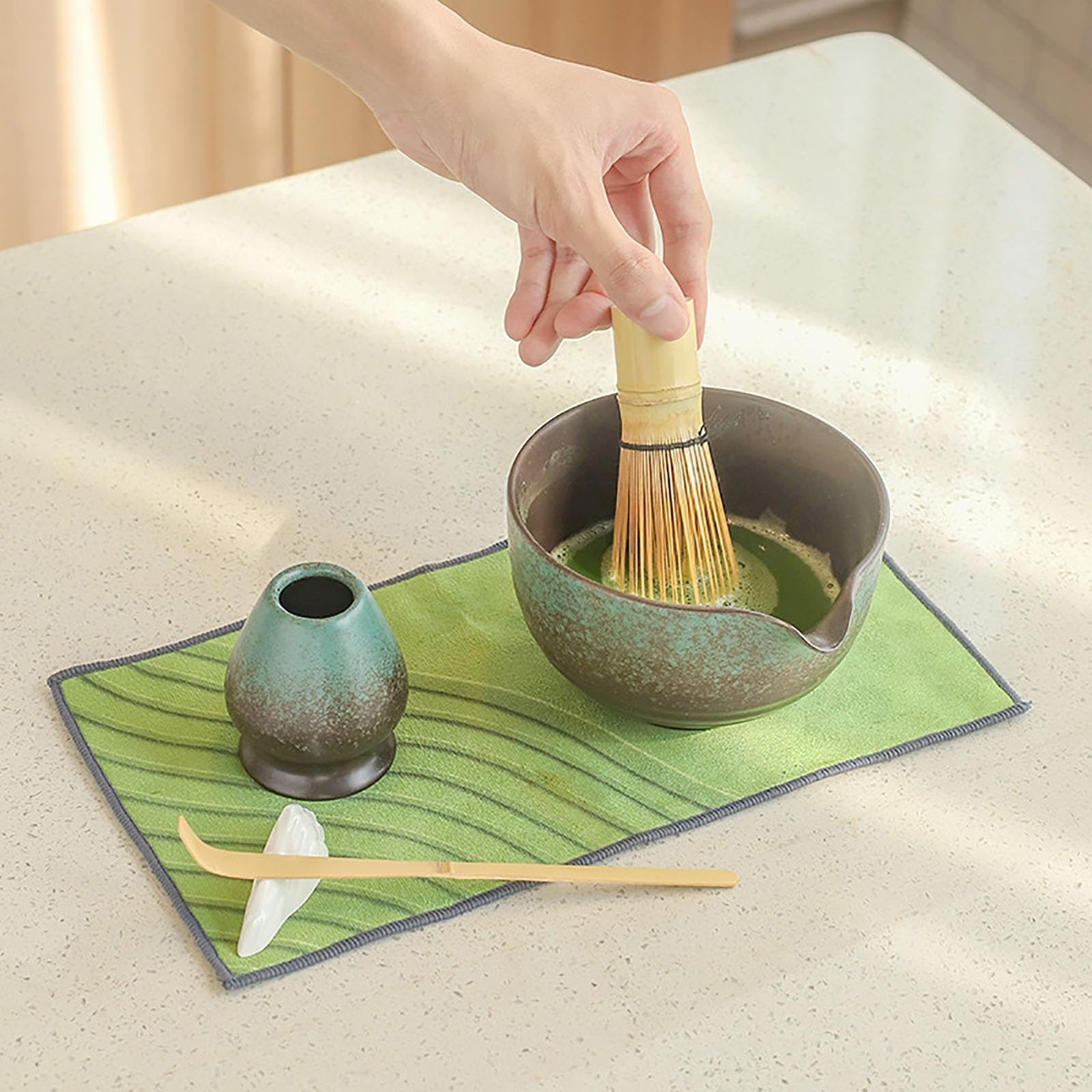 Juego de batidores de matcha de 7 piezas con soporte de cuenco de bambú y cuchara y tamiz. Kit completo para una auténtica experiencia de té matcha, perfecto para los amantes del té y entusiastas del