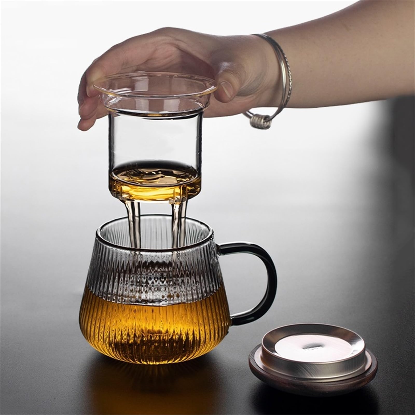 Leche Taza de té vidrio con rayas verticales, infusor y tapa. Tazas transparente for preparar hojas sueltas Bebidas(Grande)