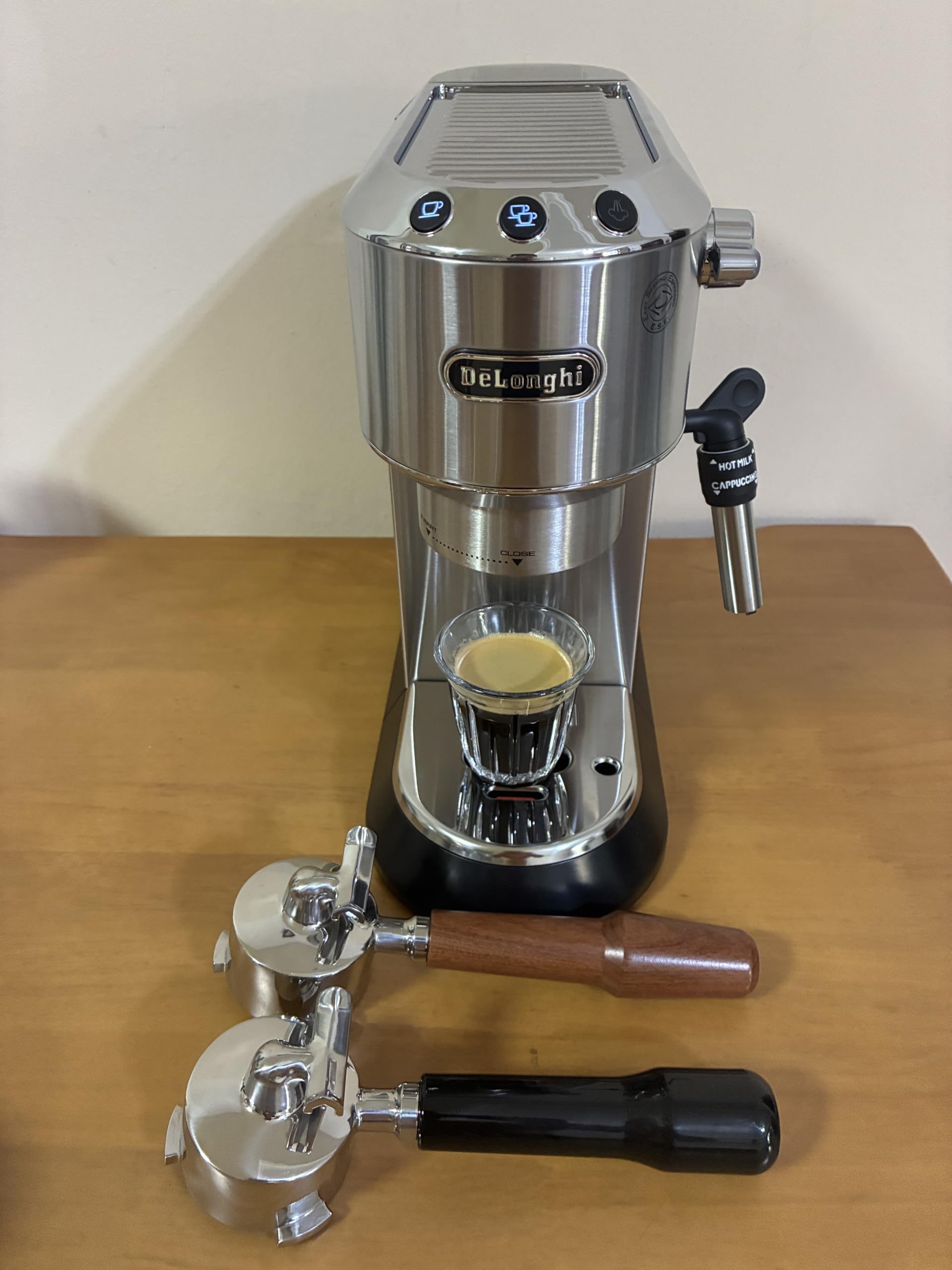 Portafiltr z podwójną wylewką 51 mm kompatybilny z Delonghi Dedica EC680/EC685/EC785/EC820/EC850/EC860/EC885 i SMEG, EUPA Ekspres do espresso ze stali nierdzewnej uchwyt portafiltra drewno