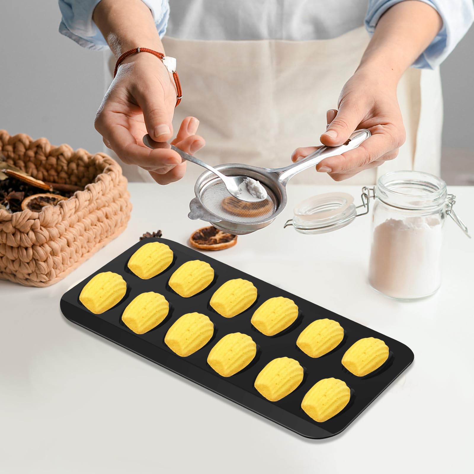 2 Pcs Shell Baking Pan, Cookie Baking Pan, Kitchen Tools, Shell Baking Mold, 12 Cavity Carbon Steel Cookie Cake Pan for Home Kitchen Bakery Restaurant (black)