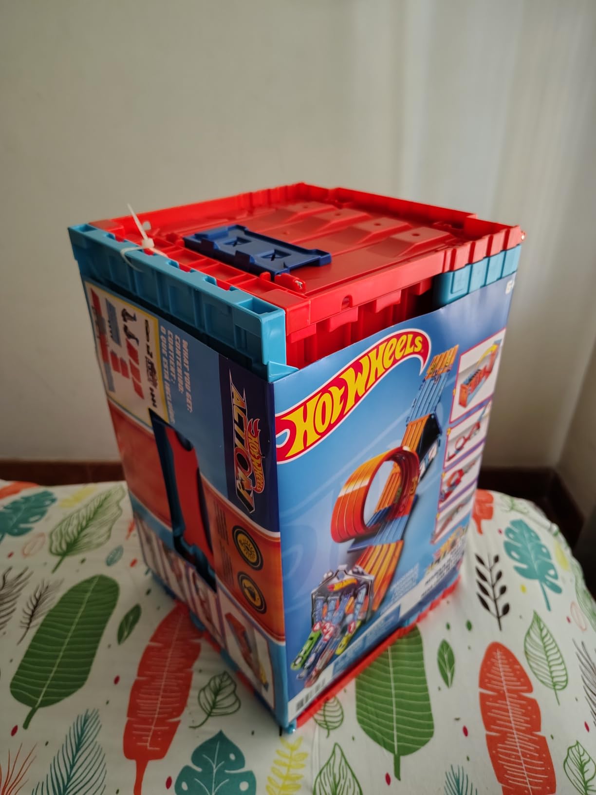 Hot Wheels Race Crate with 3 Stunts in 1 Set UK | Ubuy