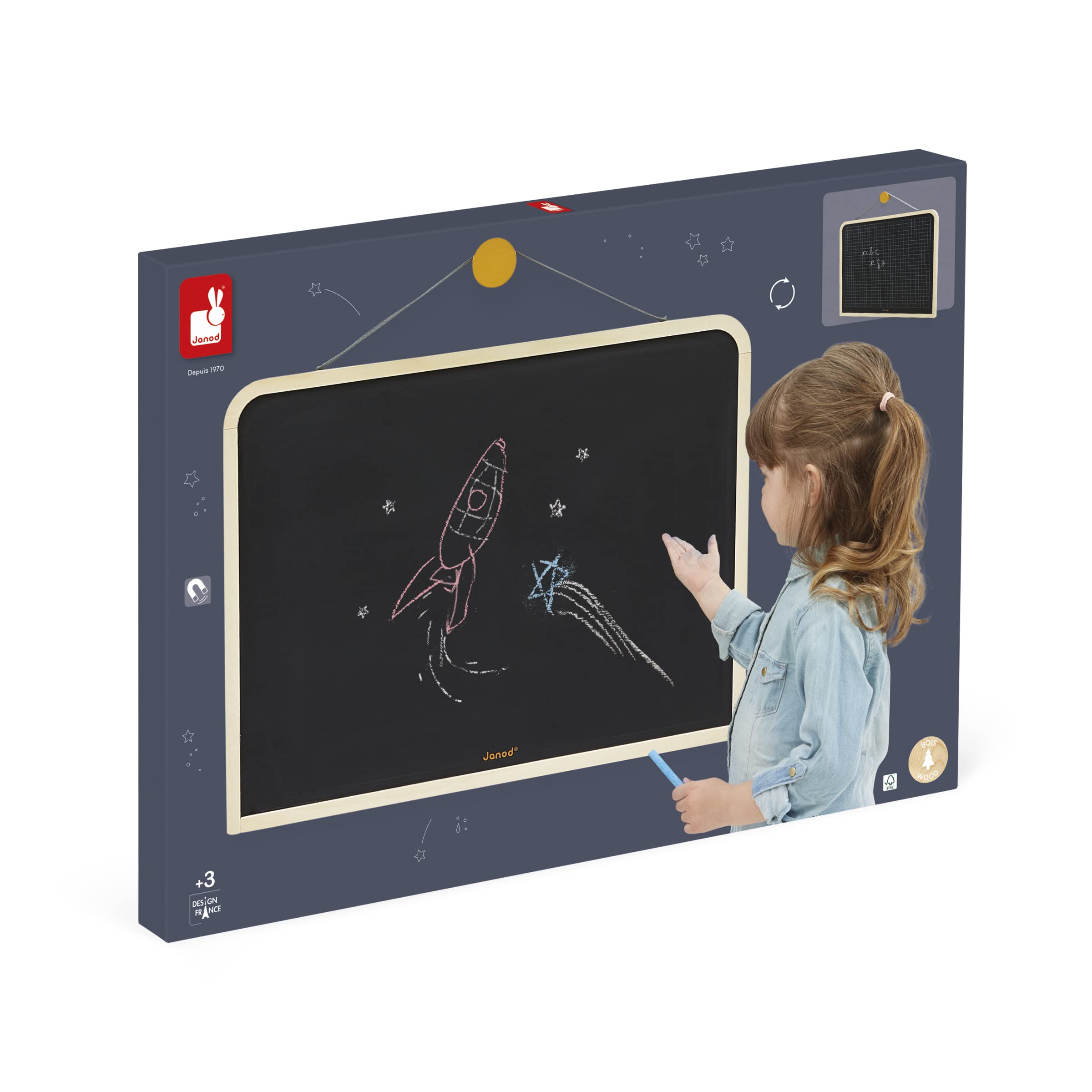 Janod - Grand Tableau Noir Mural Magnétique Recto Verso - pour Écrire et Dessiner - avec 3 Craies + 1 Brosse - Jouet en Bois FSC - Dès 3 Ans, J09635