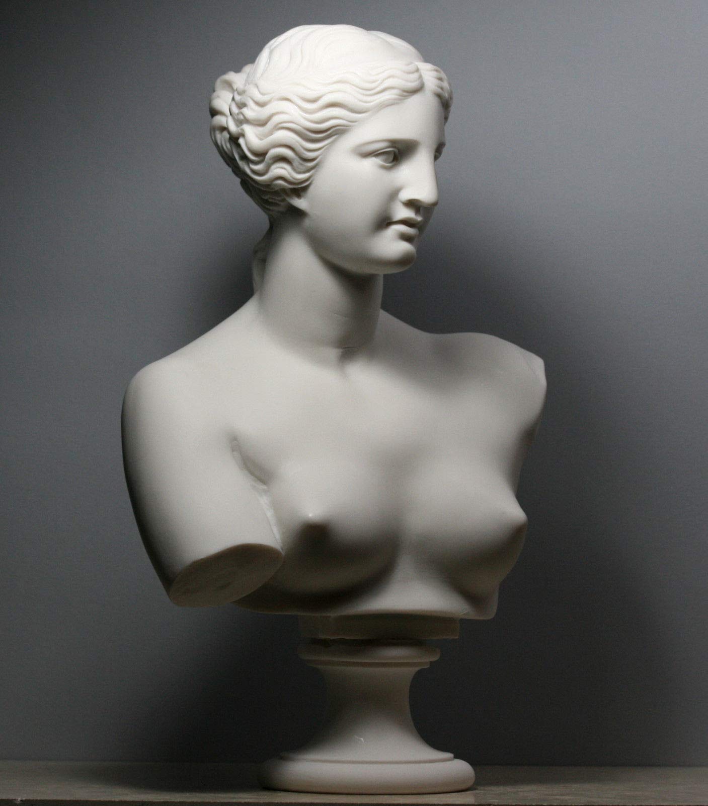 Aphrodite Göttin Venus de Milo Büste Kopf aus gegossenem Marmor, griechische Skulptur, Reinweiß, 53 cm
