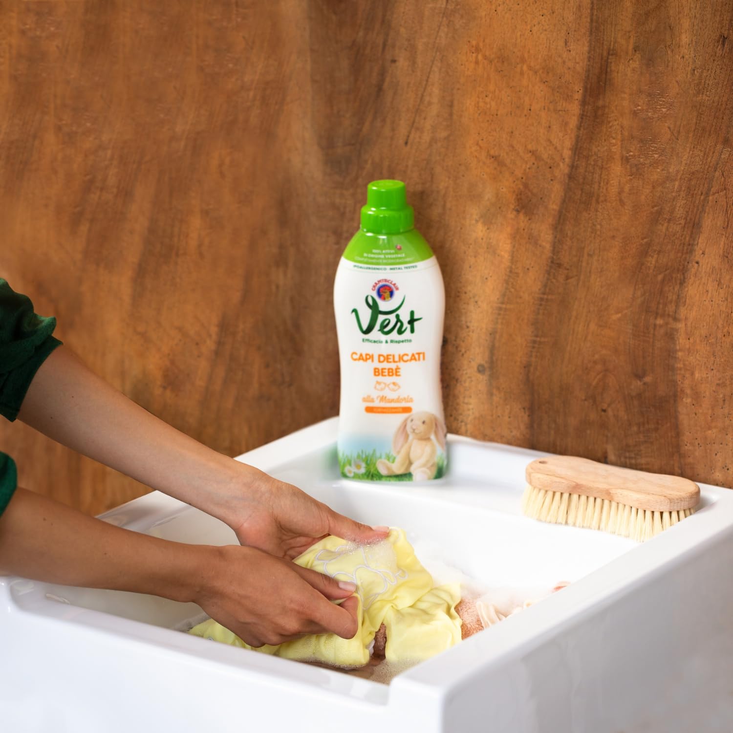 Detergente liquido per bucato capi delicati vert bebe – 750 ml – Variazioni 4/8/12 Pezzi (8)