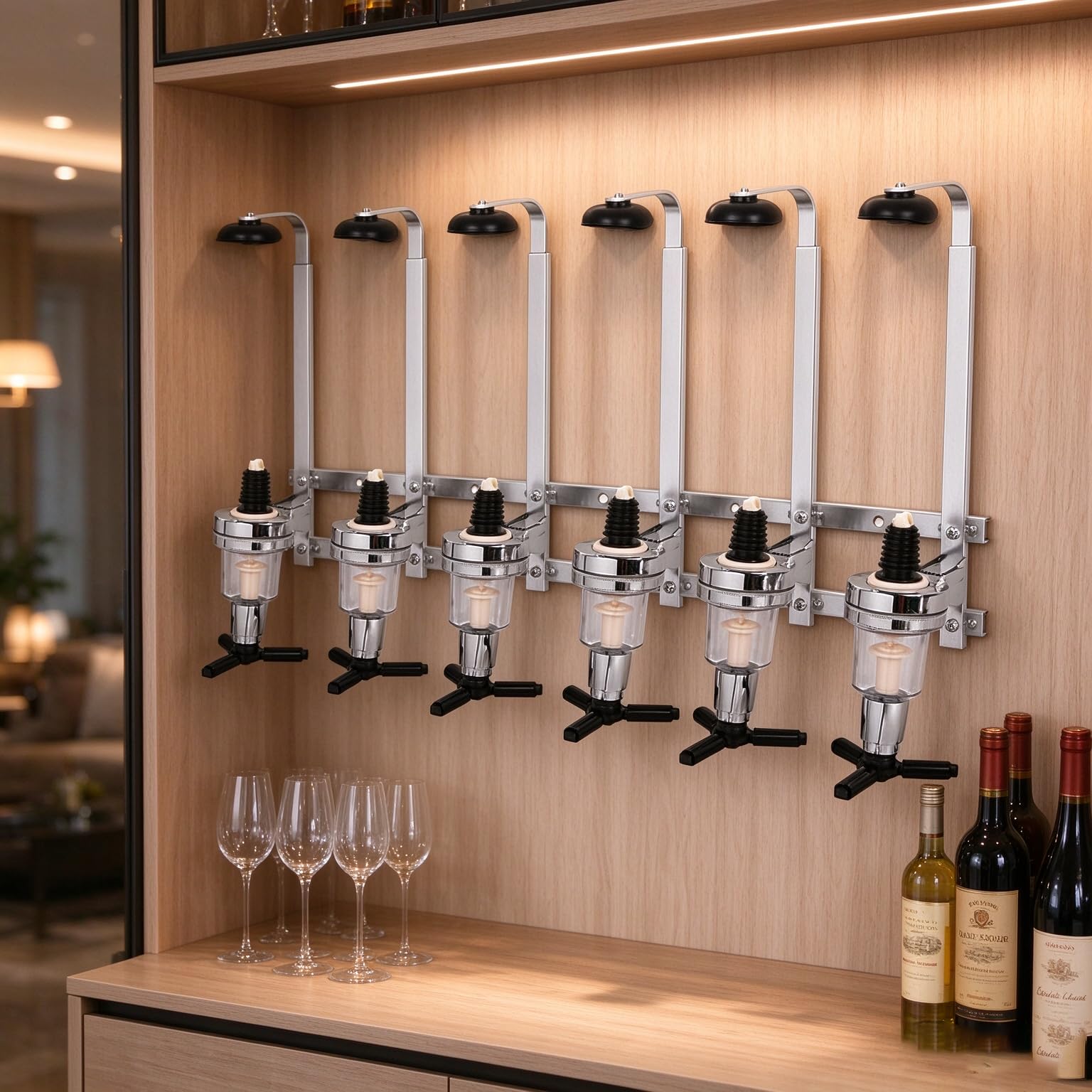 Dispenser Di Liquidi A Parete Per 6 Flaconi Con Supporto Per Pompa Regolabile, Ideale Per Cucine, Bar E Per Riporre Bevande Durante Le Feste. Realizzato In Metallo E Abs, Dal Design Salvaspazio.