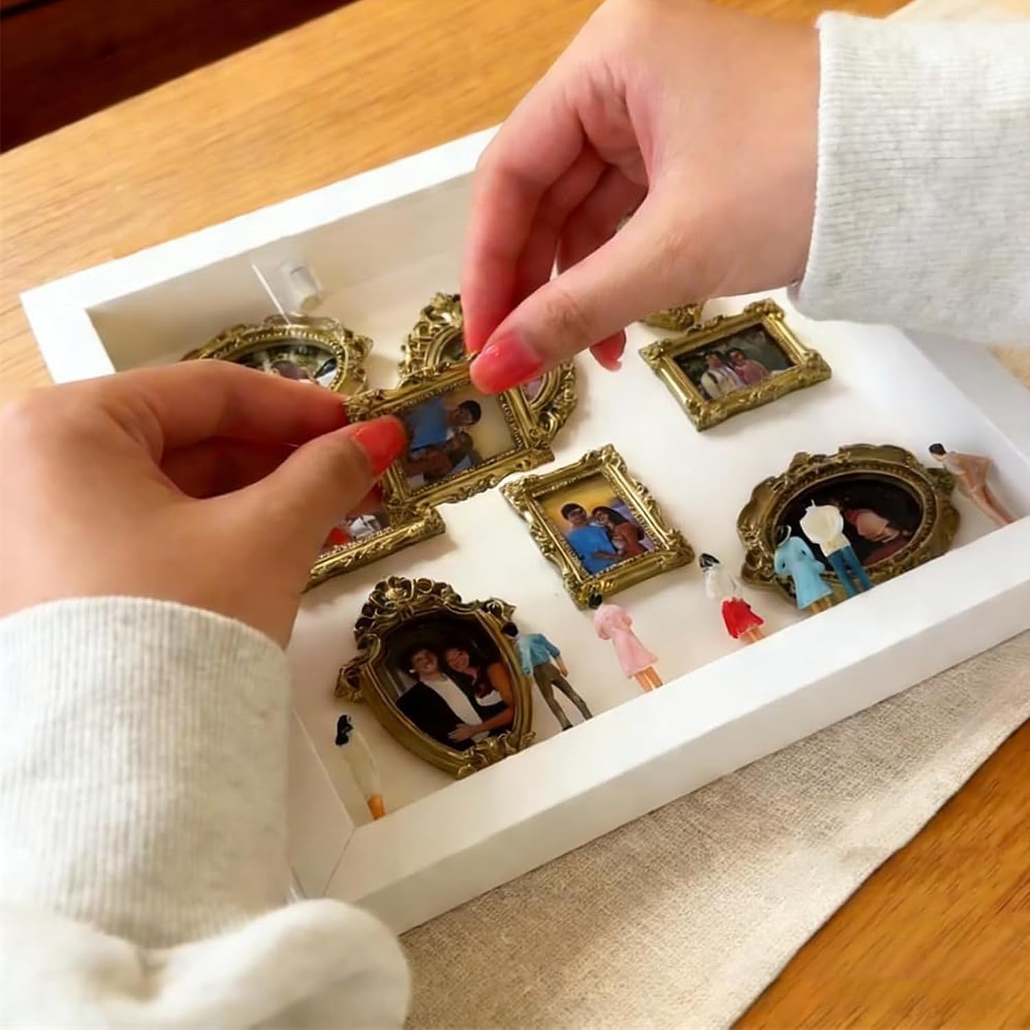 DIY Mini Museum Silhouette Box, Personalized Miniature Memory Frame for Cherished Moments, Therapeutic Craft Kit with Gold Frames & Figurines (Black)