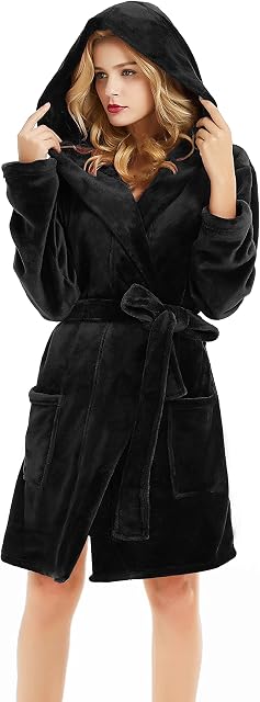 U2SKIIN Women Hooded Plush Robe, Short Womens Fleece Robes With Hood Soft Warm Spa Bathrobe