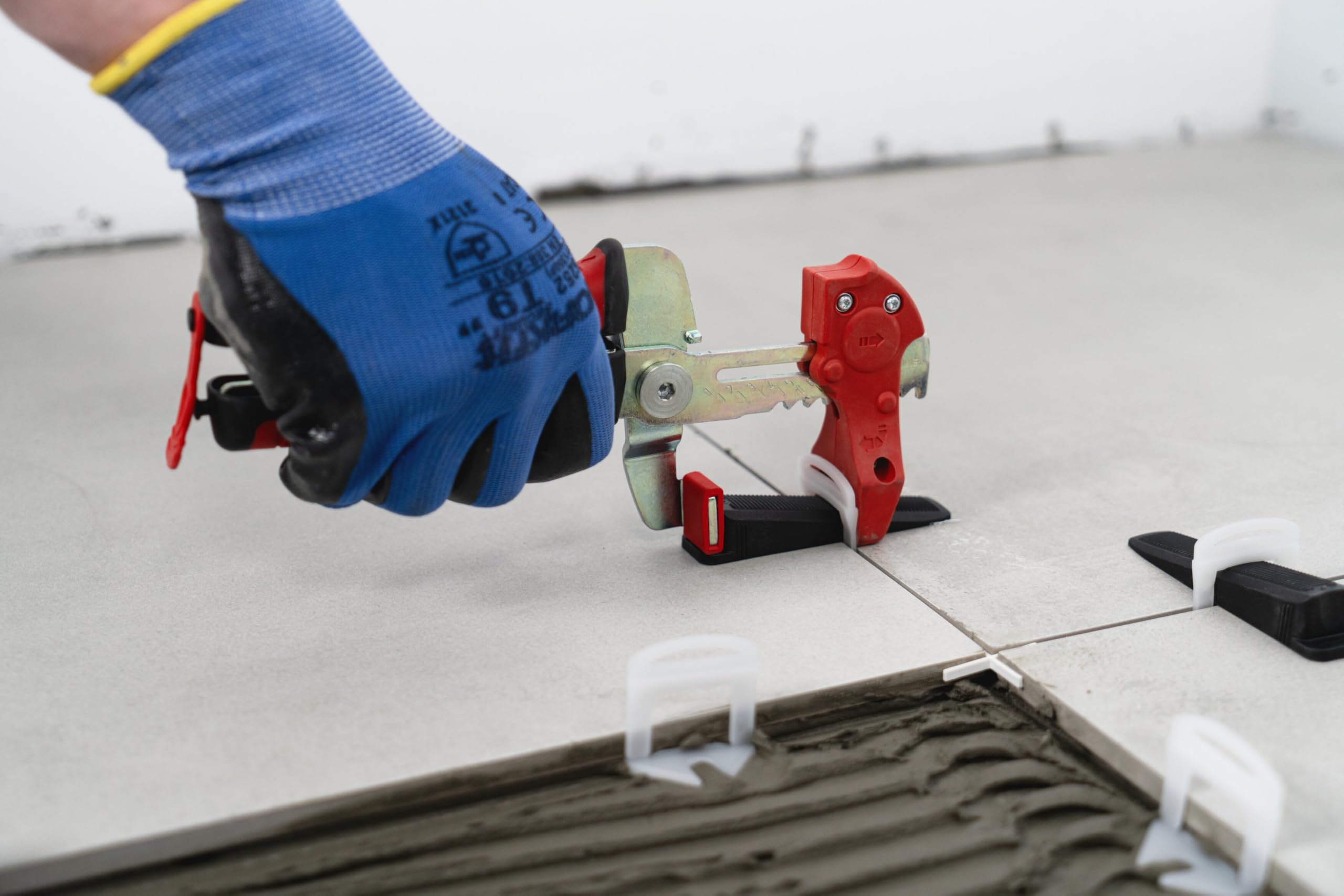 RUBI | Bride de Nivellement pour Carreaux | Bride de 2 mm pour Carreaux de 3 à 12 mm | Pour les formats de 30 x 30 cm | 400 unités | DELTA LEVEL SYSTEM Système de Nivellement