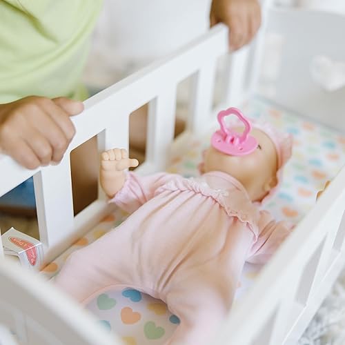 Miniatura 7 de Melissa & Doug Mine to Love Jenna - Muñeca de bebé de 12 pulgadas con ojos móviles, acción de succión de pulgar y chupete, ropa y accesorios para
