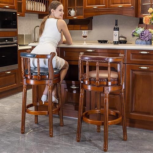 Miniatura 2 de RAINMOOD Taburetes de bar giratorios de madera de cuero auténtico, taburetes de bar de altura de mostrador con reposapiés para isla de cocina en el