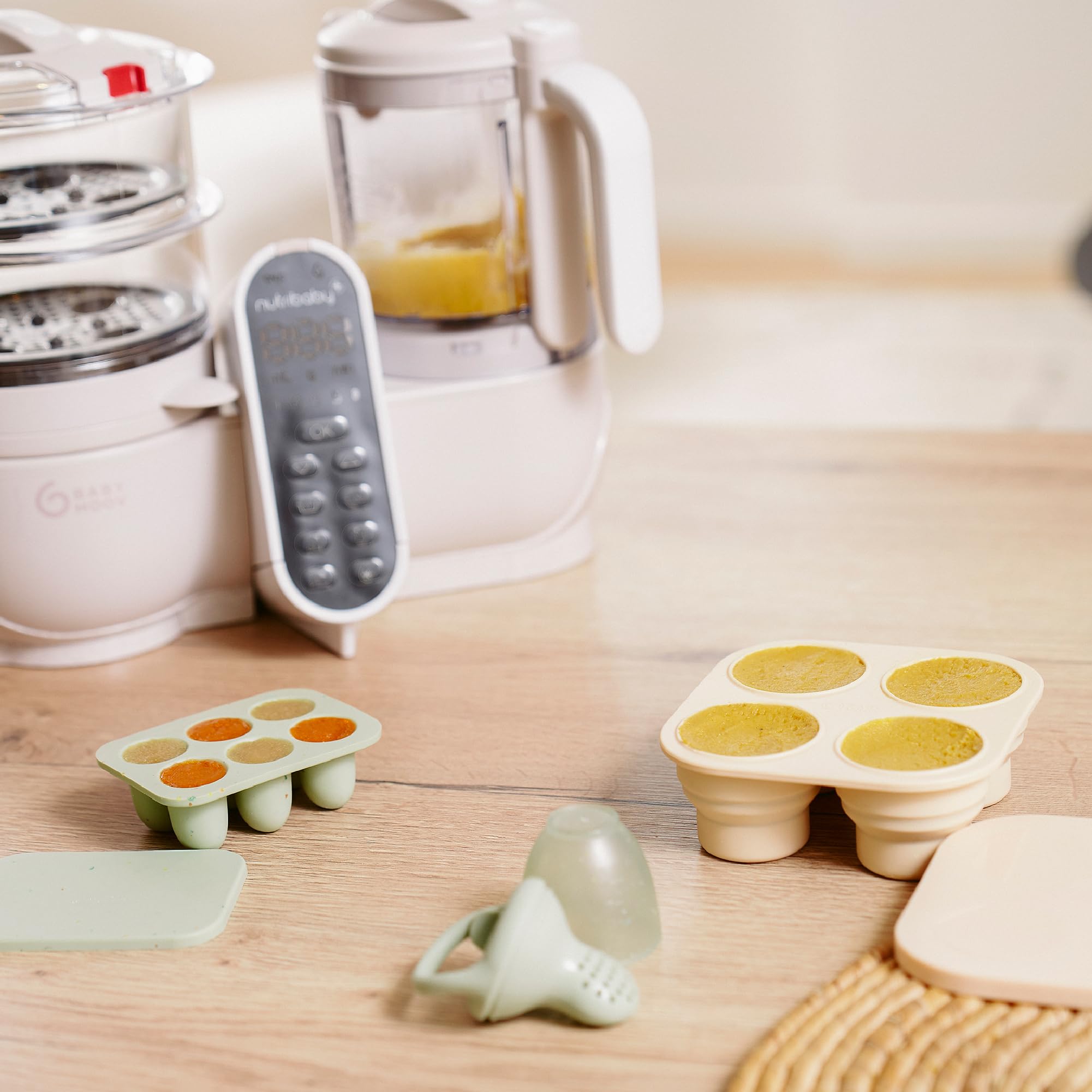Babymoov 2 Bacs Glaçon Bébé Diversification Alimentaire + 1 Grignoteuse Bébé - Bacs Avec Couvercle - Moule Silicone Premium - Eveille aux Goûts et Soulage les Poussées Dentaires