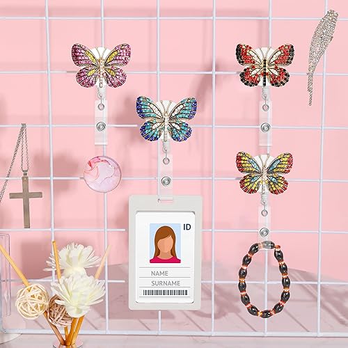 Miniatura 3 de Paquete de 4 carretes retráctiles con diamantes de imitación de mariposa para enfermera, con clip de cocodrilo giratorio, cordón de nailon, soporte