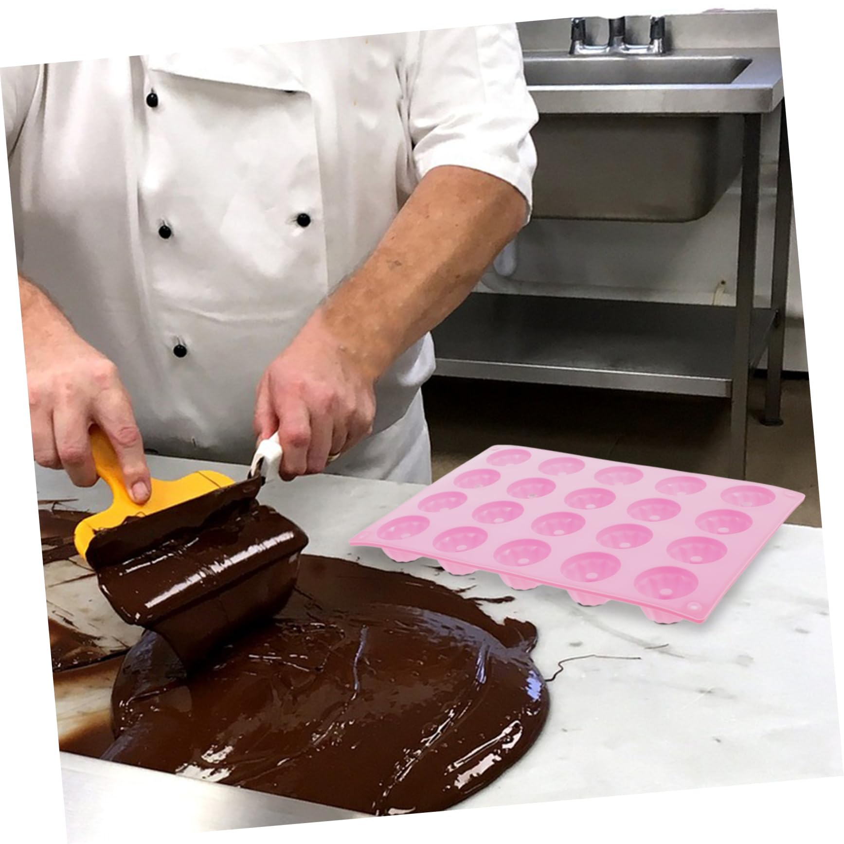 Abaodam Silikon Kuchenform mit 20 Mulden Backwerkzeug Ofenfeste Form für Kuchen Muffins und Pralinen