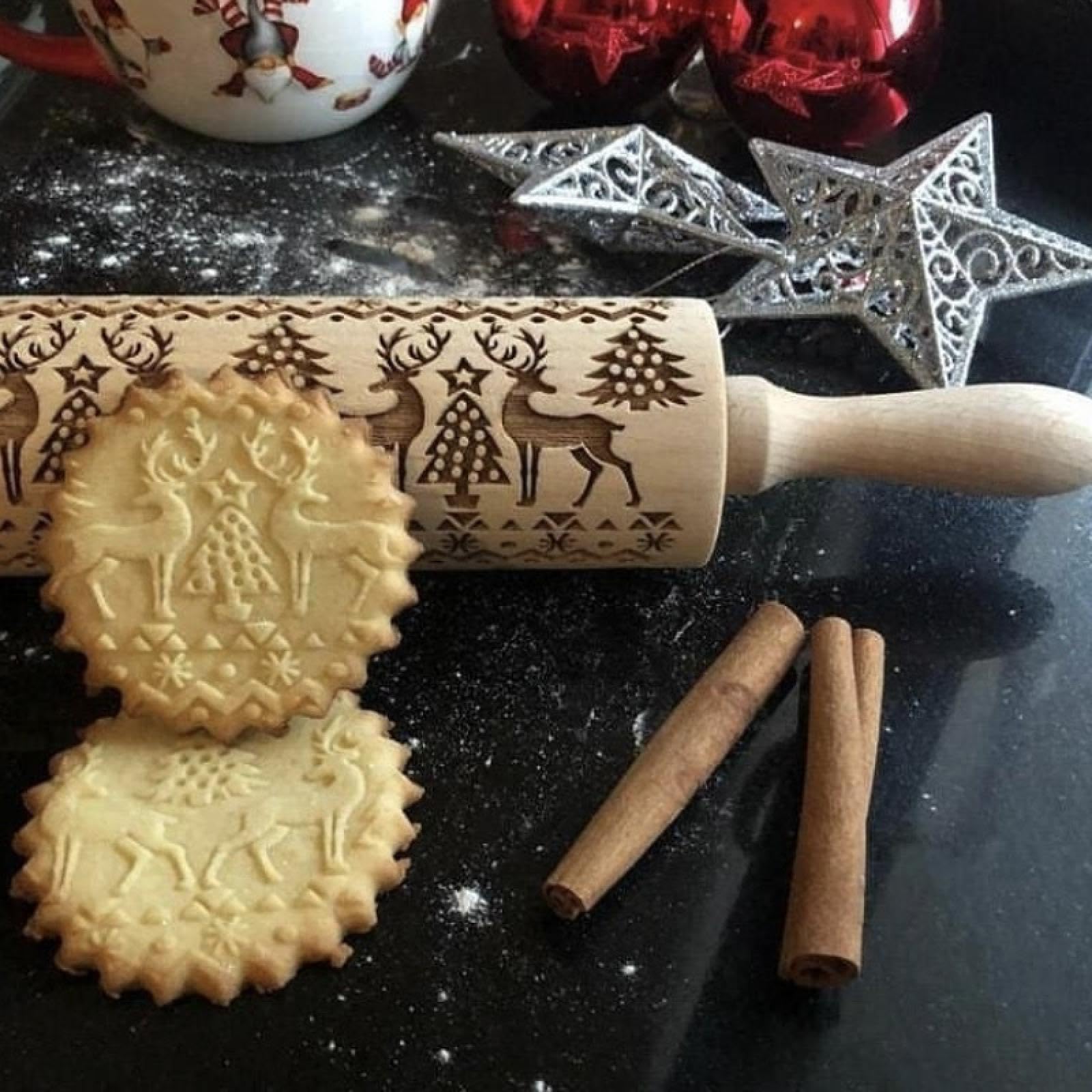 Mattarello, Mattarello in legno intagliato con motivo natalizio da 35 cm