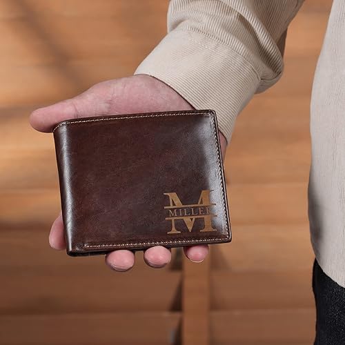 Miniatura 5 de Jewelstruck Billetera de cuero personalizada para hombre, iniciales con nombre personalizado, texto plegable grabado, billeteras para hombre,