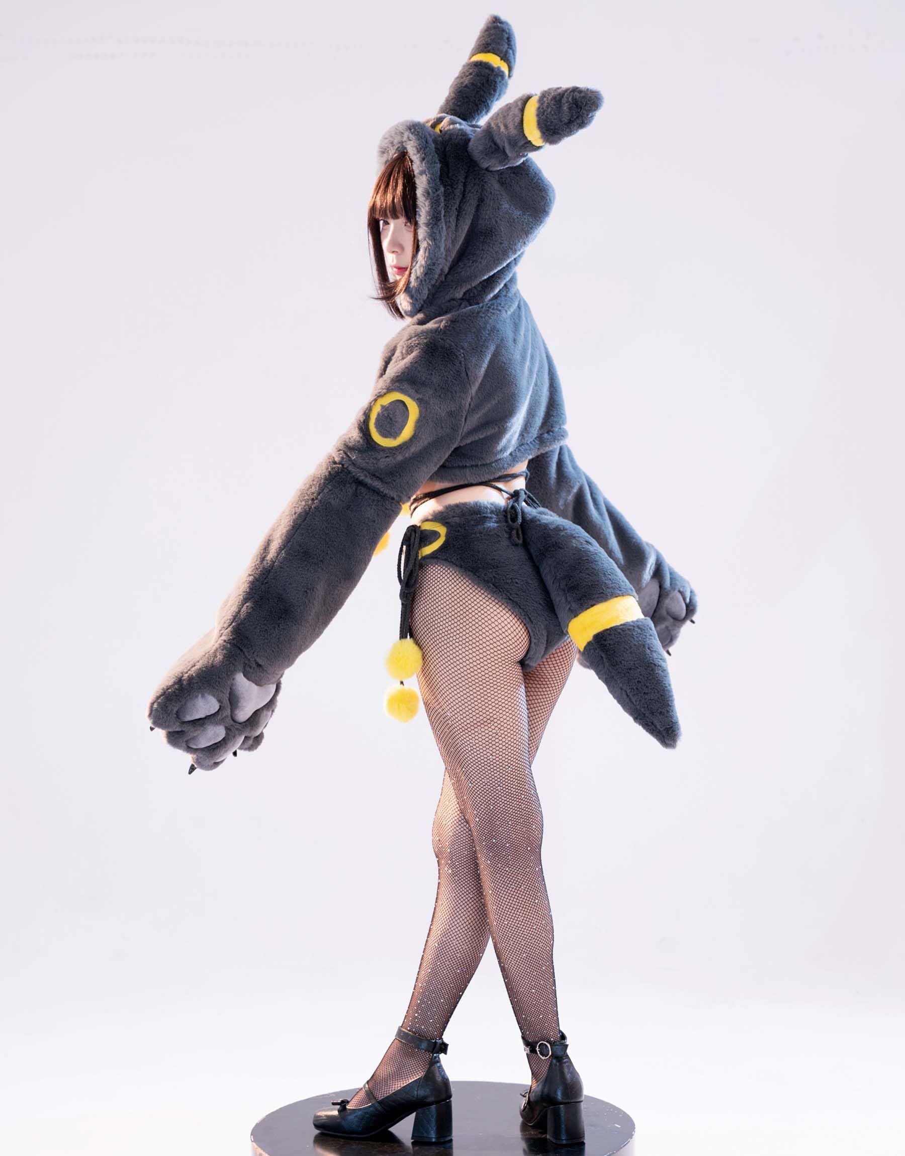 Mobbunny Anime Cosplay Lingerie Black Fluffy Paw Hoodie Lingerie Set for Women Fuzzy Bra and Panty Homewear with Tail: Medium Black