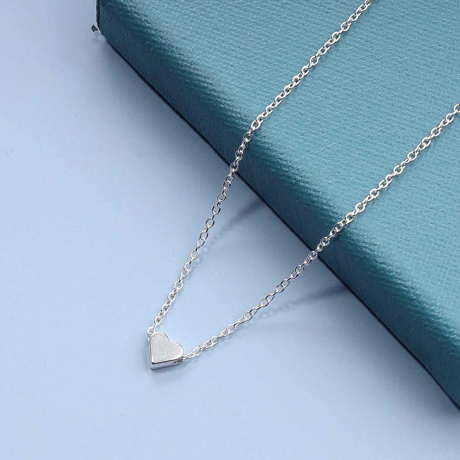 Yheakne Boho Heart Choker Necklace Minimalist Silver Heart Pendant Necklace Simple Necklace Chain Jewelry for Women and Girls - Image 4