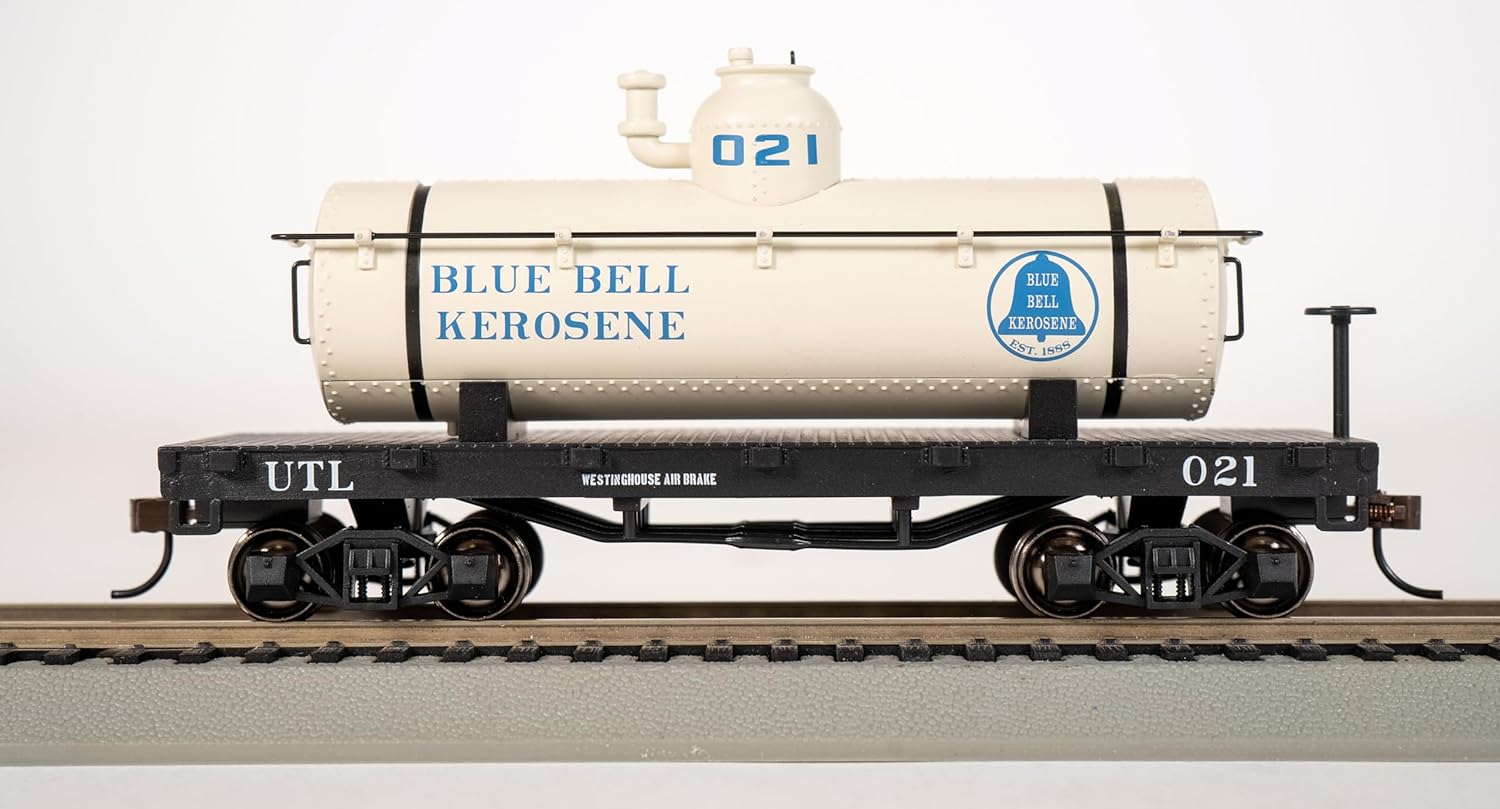 Bachmann Trains - Old-Time Tank Car - Blue Bell Kerosene #021 - HO Scale