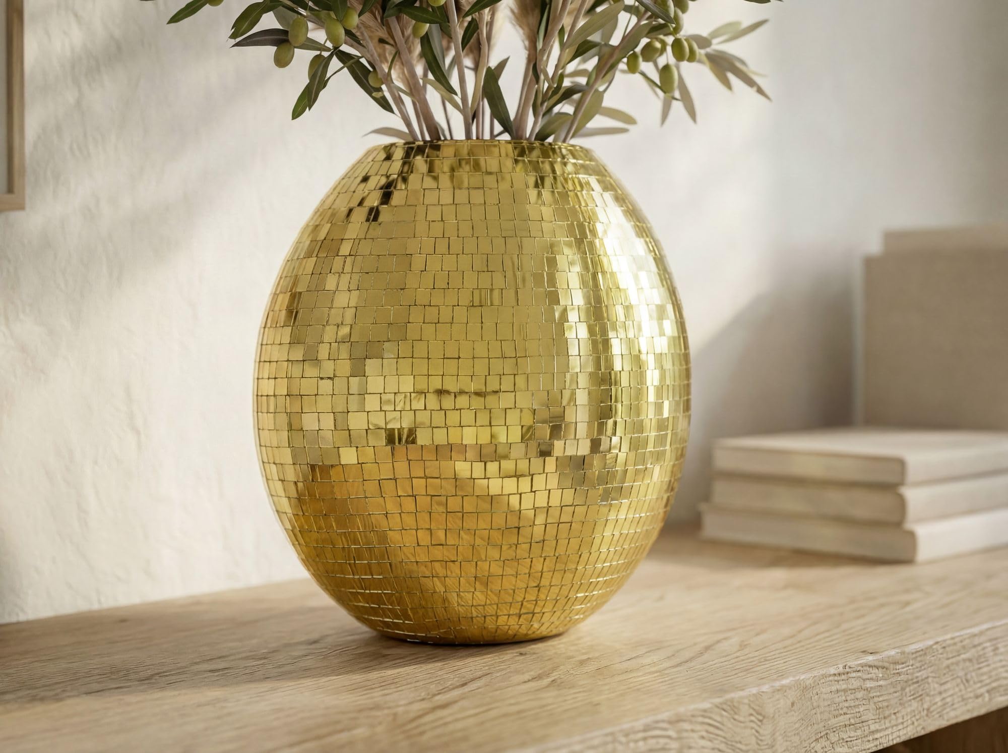 FineBuy Tischvase 40 cm Metall Gold mit Mosaik-Oberfläche | Dekovase rund und flach, Blumenvase aus Metallquadraten handgefertigt, Wohndeko für Esstisch und Sideboard