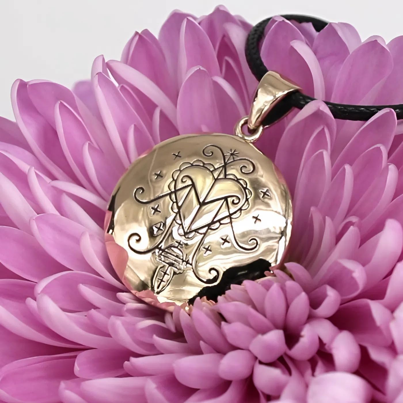 Moonlight Mysteries Bronze Ezili Freda Voodoo Loa Veve Symbol Pendant Necklace