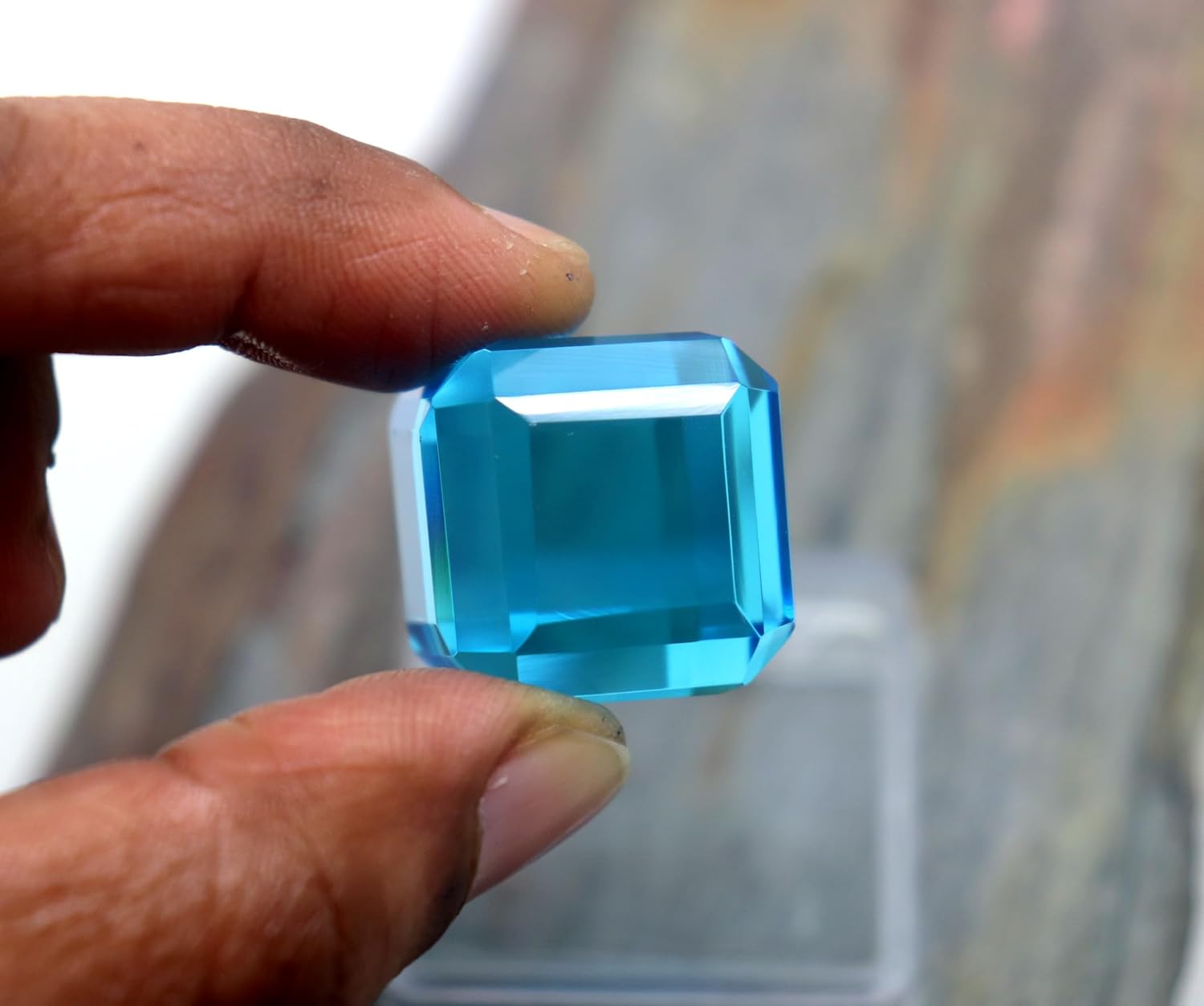 100CT Aquamarine Blue Loose Gemstone Cube Cut Faceted Stone