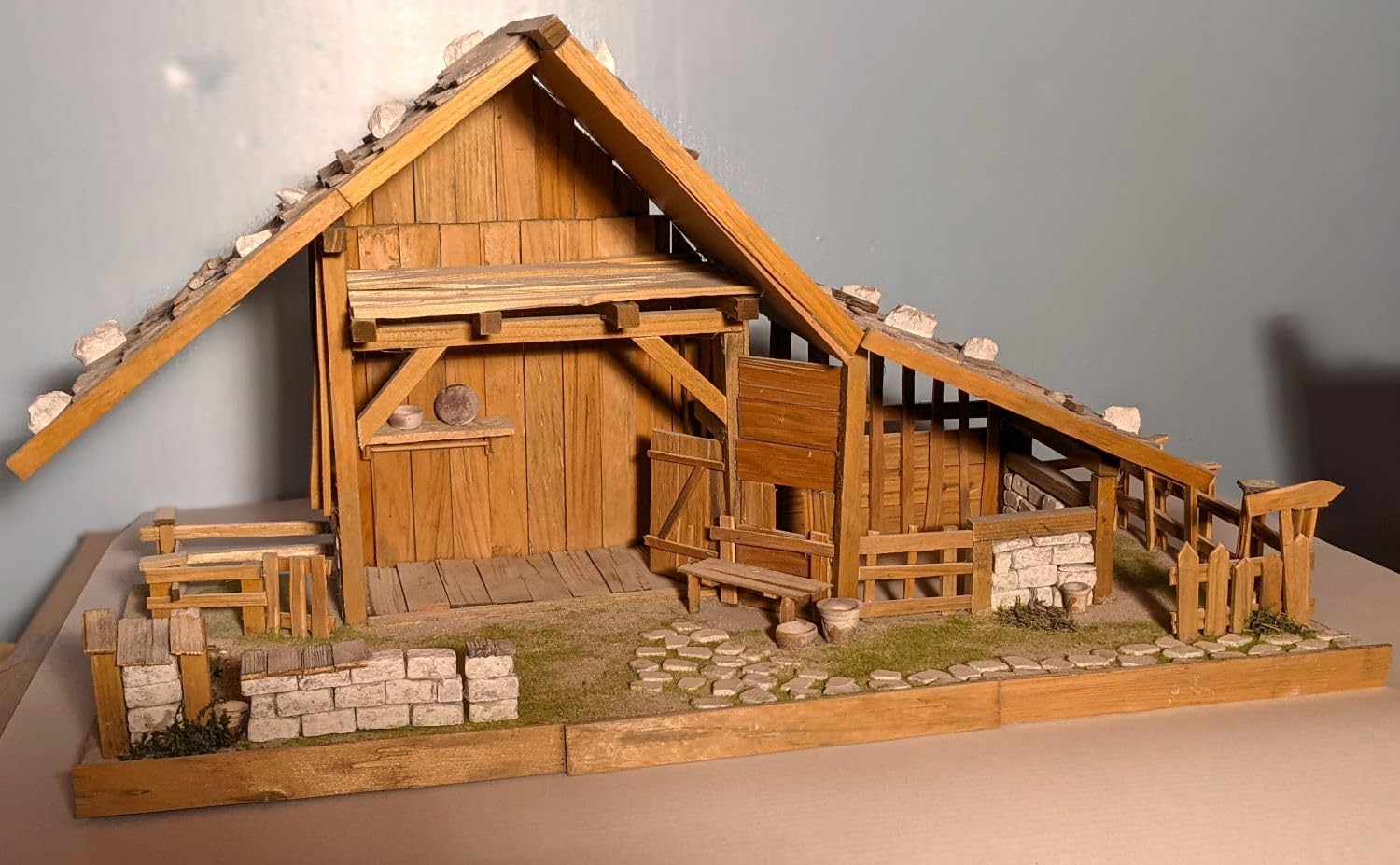 Krippe Krippenbausatz heimatlich alpenländisch Krippenbau Krippe selber Bauen Weihnachten DIY